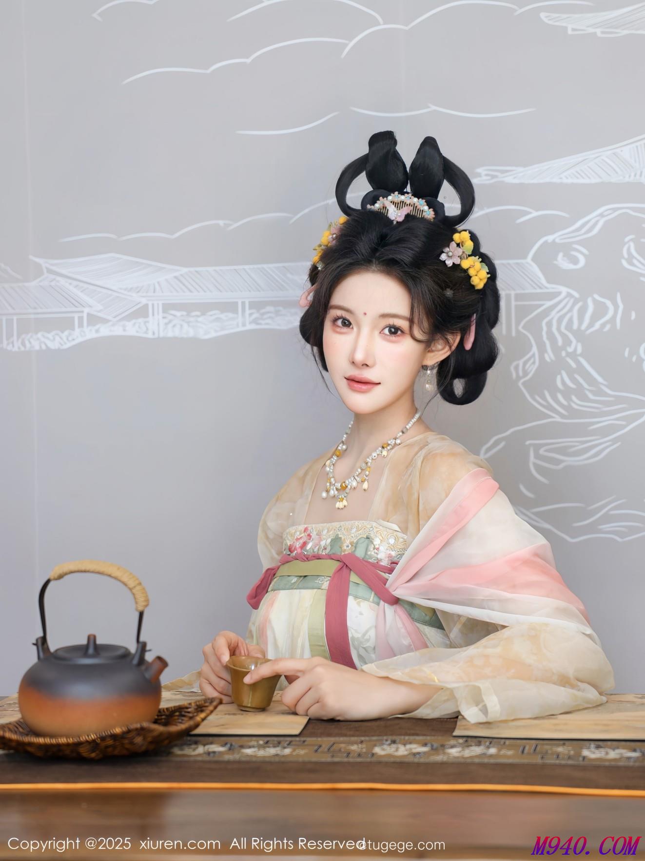 M940.COM-[XIUREN秀人网] 2025.08.13 NO.10645 梨霜儿 [82P]