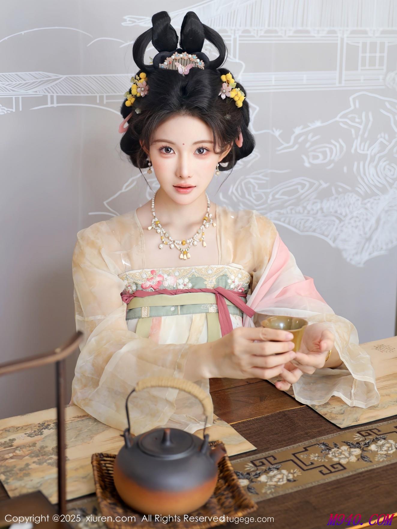 M940.COM-[XIUREN秀人网] 2025.08.13 NO.10645 梨霜儿 [82P]