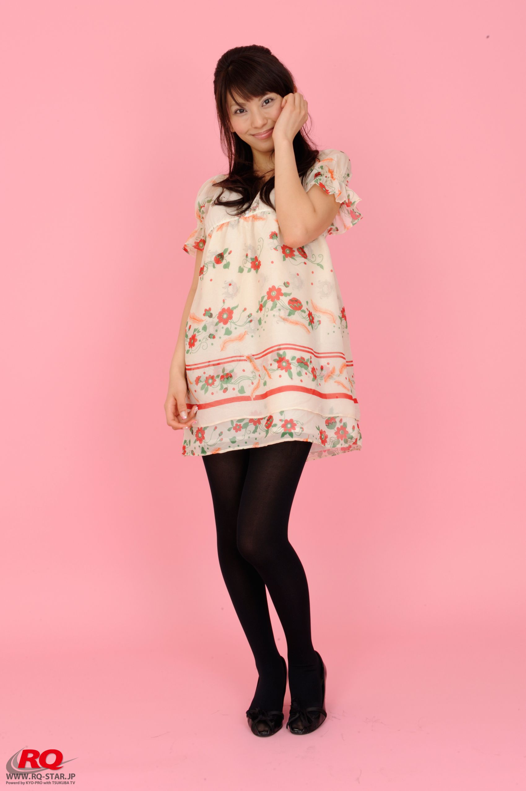 M940-[RQ-STAR] NO.00016 Honoka Asada 浅田ほのか 花裙+黑丝袜写真 - 94零社区 RQ-STAR-第3张