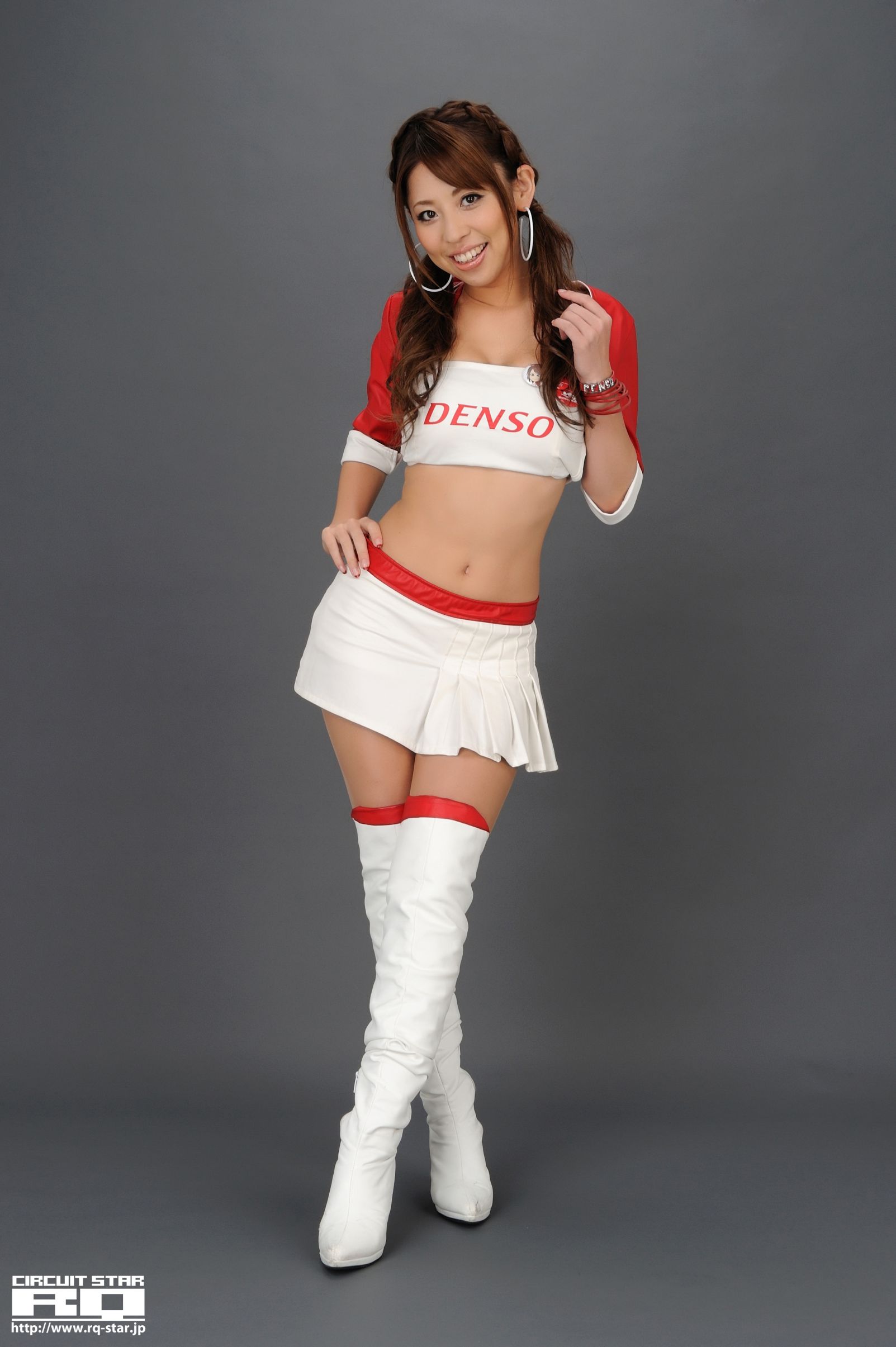 M940-[RQ-STAR] NO.00425 大崎莉央奈 Race Queen 赛车女王写真集 - 94零社区 RQ-STAR-第1张