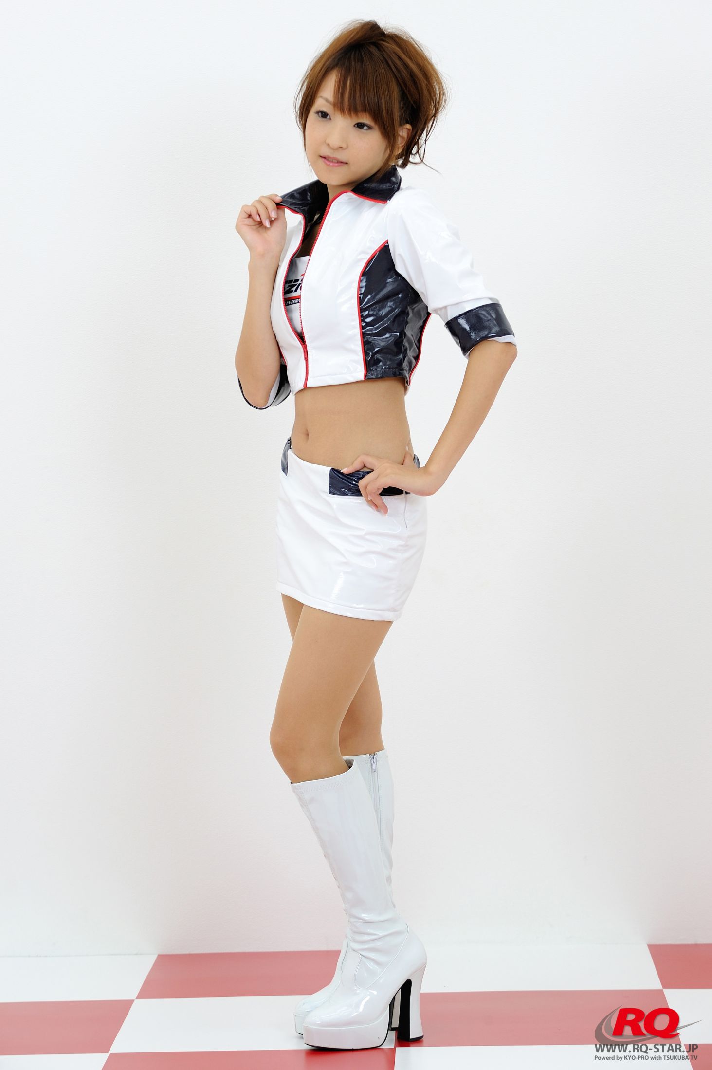 M940-[RQ-STAR] NO.00085 Mio Aoki 青木未央 Race Queen – 2008 5Zigen 写真集 - 94零社区 RQ-STAR-第3张
