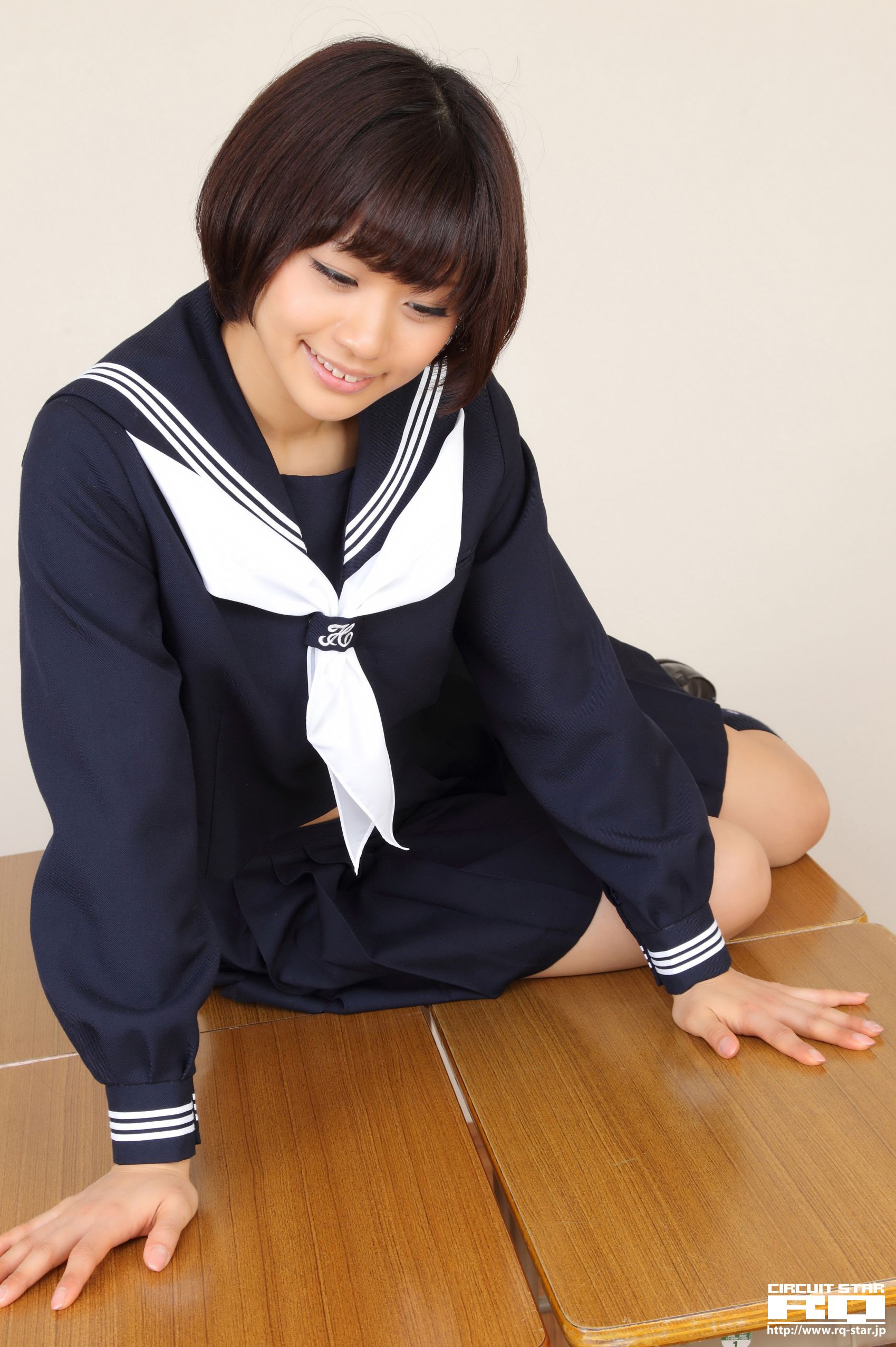 M940-[RQ-STAR] NO.00615 安枝瞳 Sailor Girl 校服系列 写真集 - 94零社区 RQ-STAR-第4张