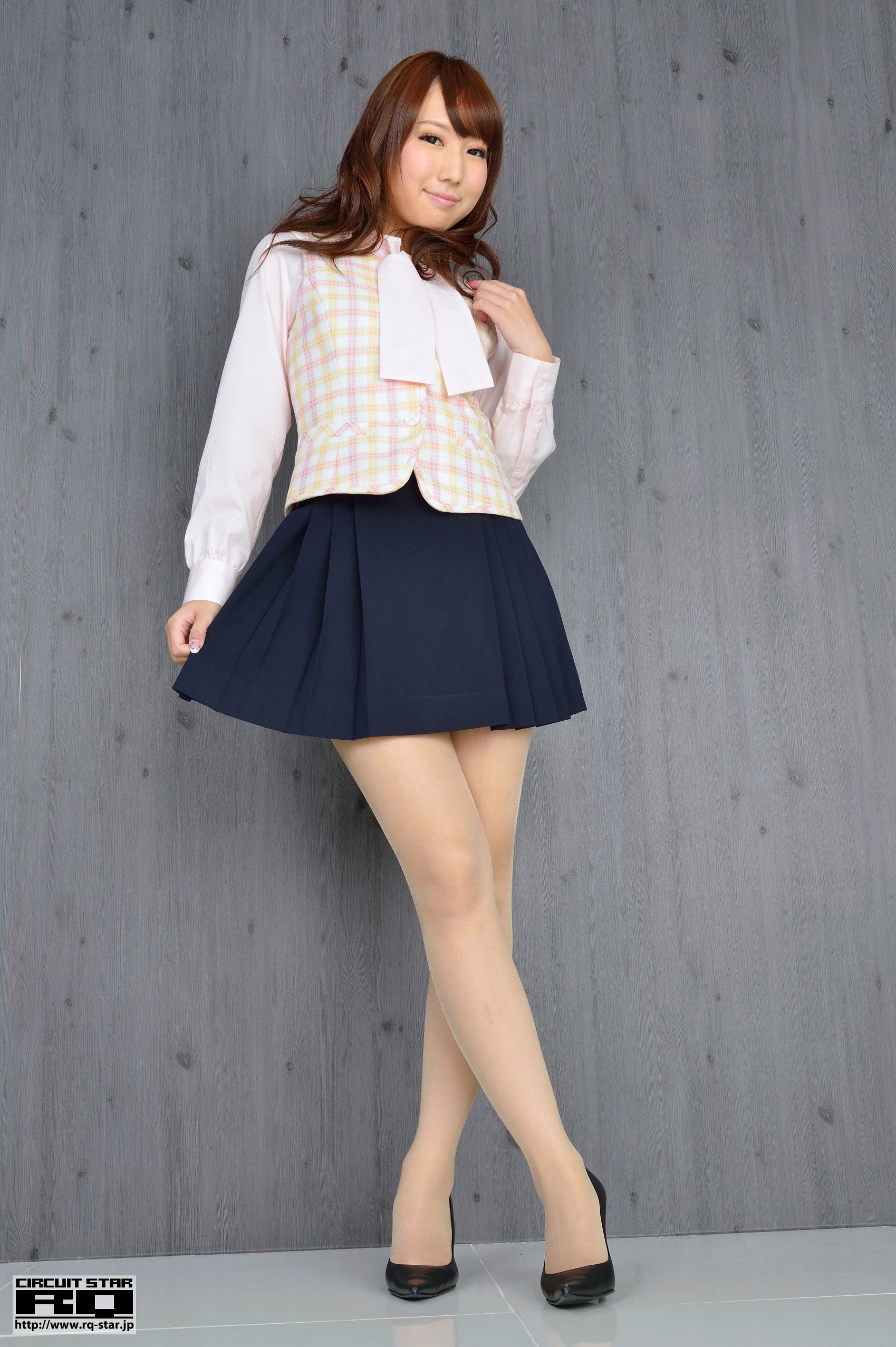 M940-[RQ-STAR] NO.00739 高桥七海 Nanami Takahashi Office Lady 写真集 - 94零社区 RQ-STAR-第1张