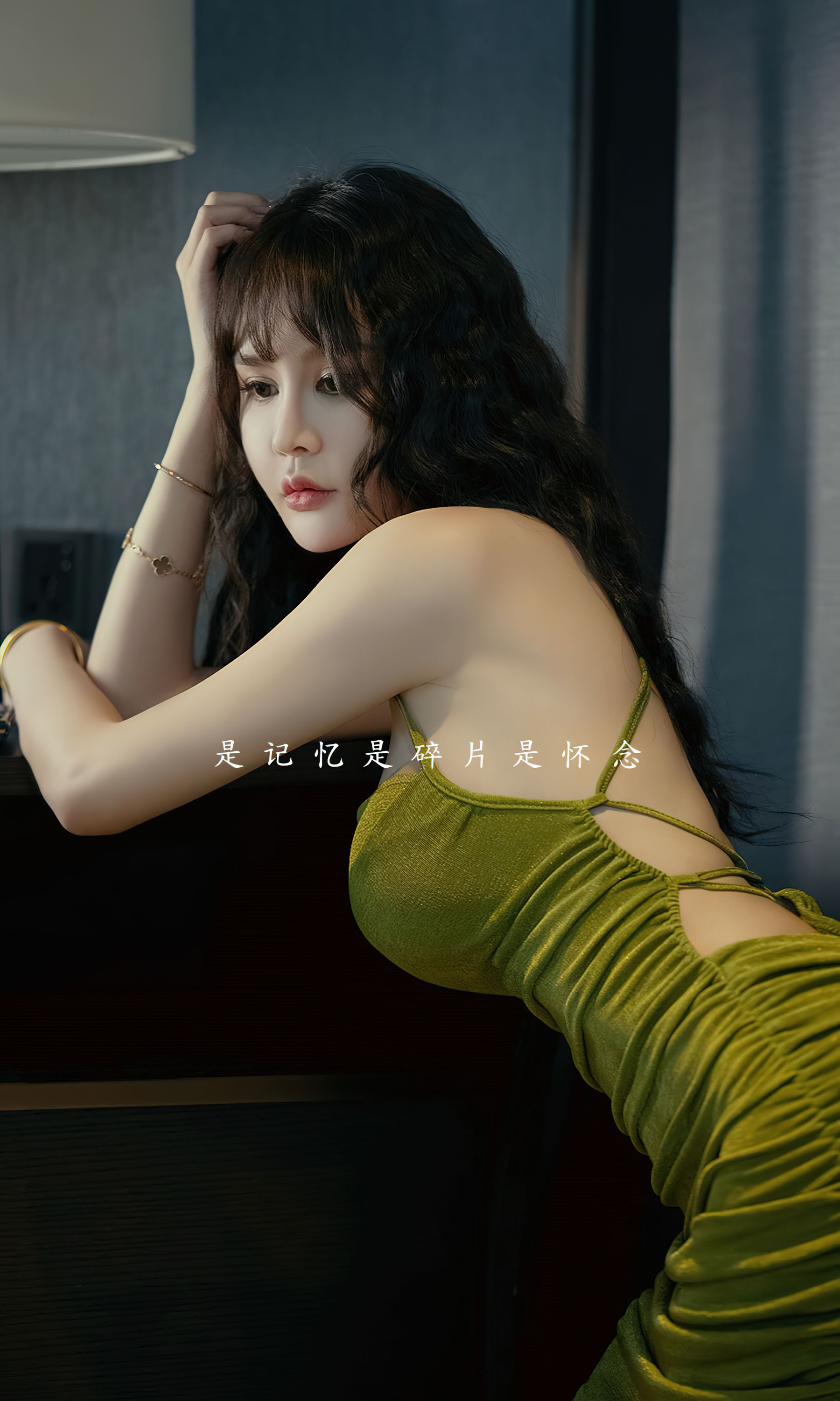 M940-[Ugirls]爱尤物 No.2696 记忆碎片 青树 - 94零社区 爱尤物-第1张
