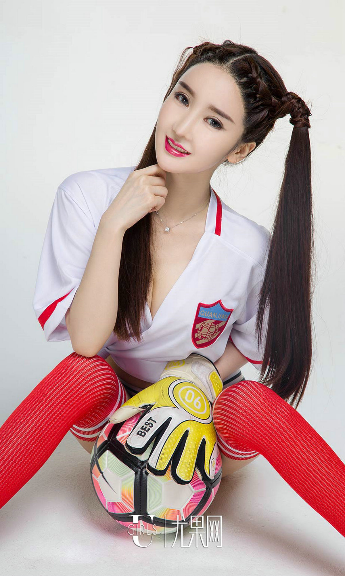 M940-夏美《一球成名》 [尤果圈] No.817 - 94零社区 爱尤物-第7张