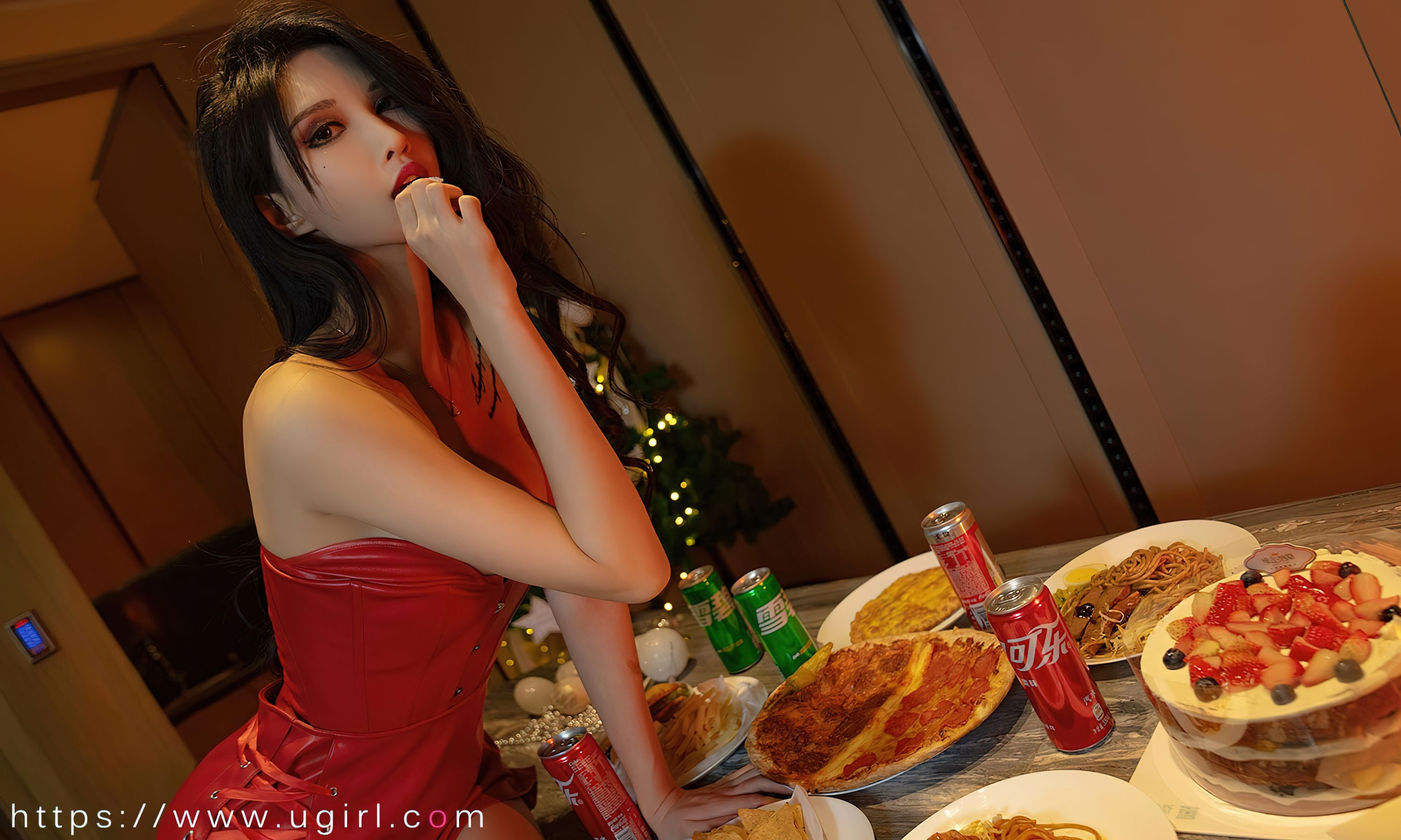 M940-[爱尤物Ugirls] No.2481 葛征Model 恋恋平安夜 - 94零社区 爱尤物-第35张