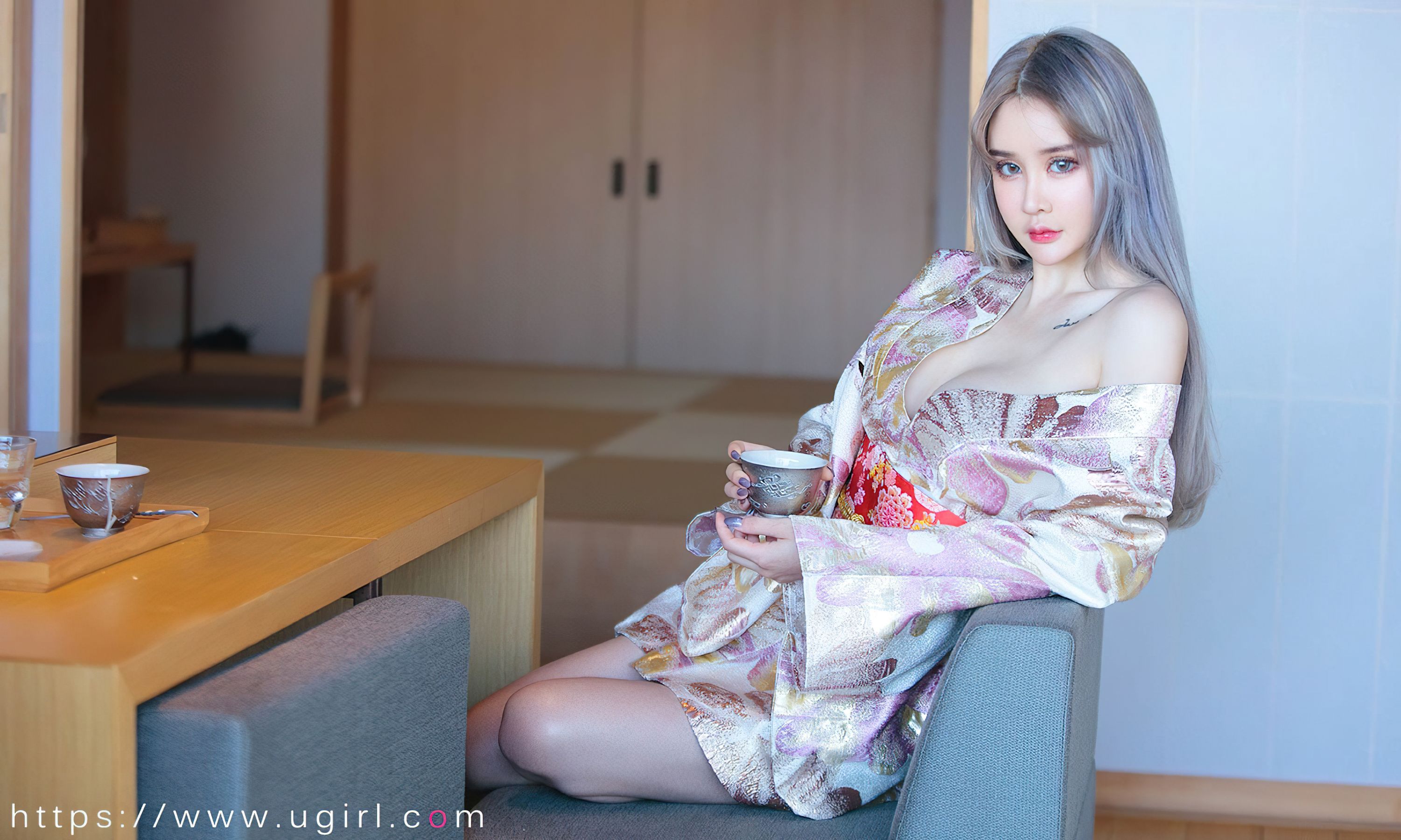 M940-[爱尤物Ugirls] No.2440 青树 枫最红时 - 94零社区 爱尤物-第35张