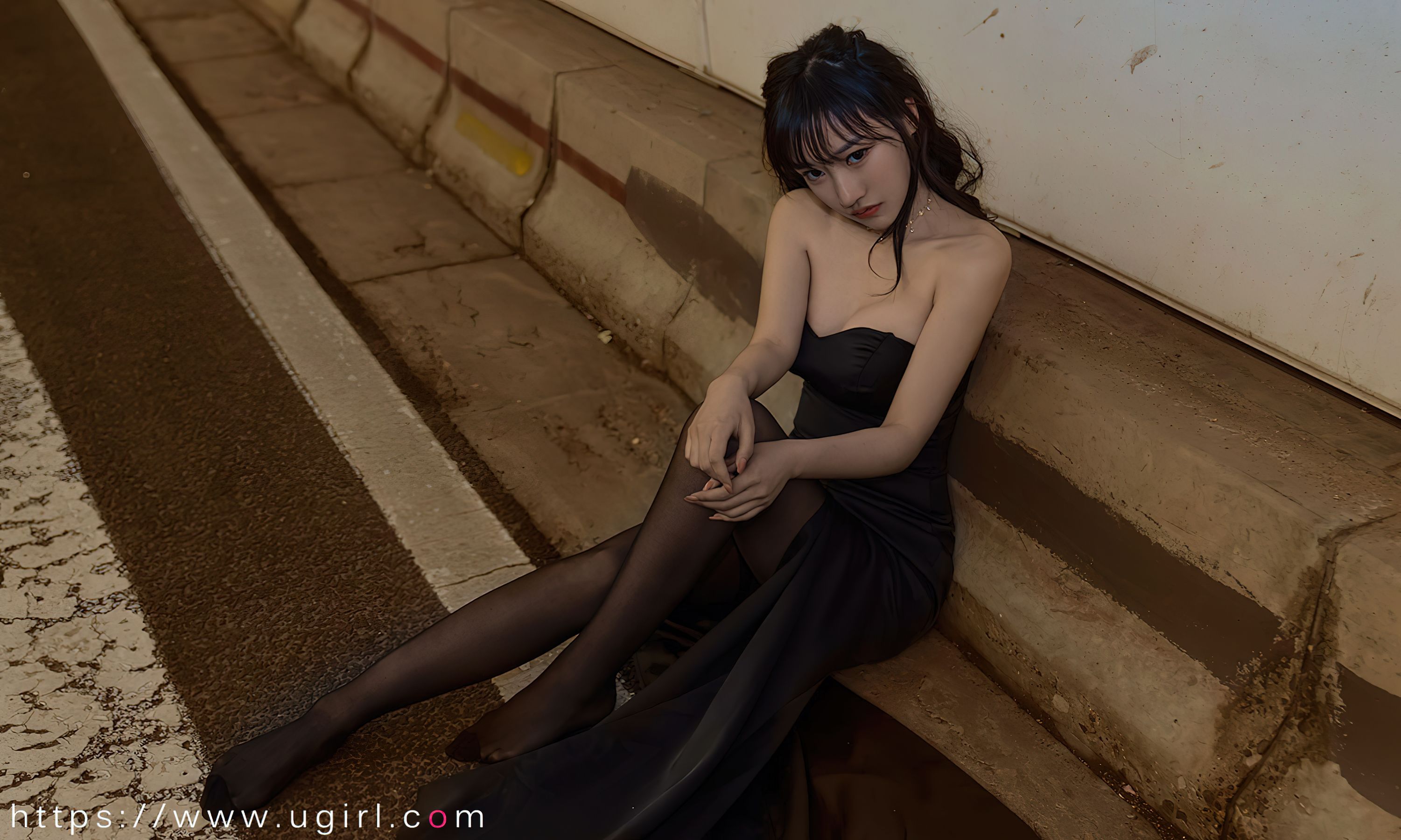 M940-[爱尤物Ugirls] No.2349 西门小玉 迷魂隧道 - 94零社区 爱尤物-第34张