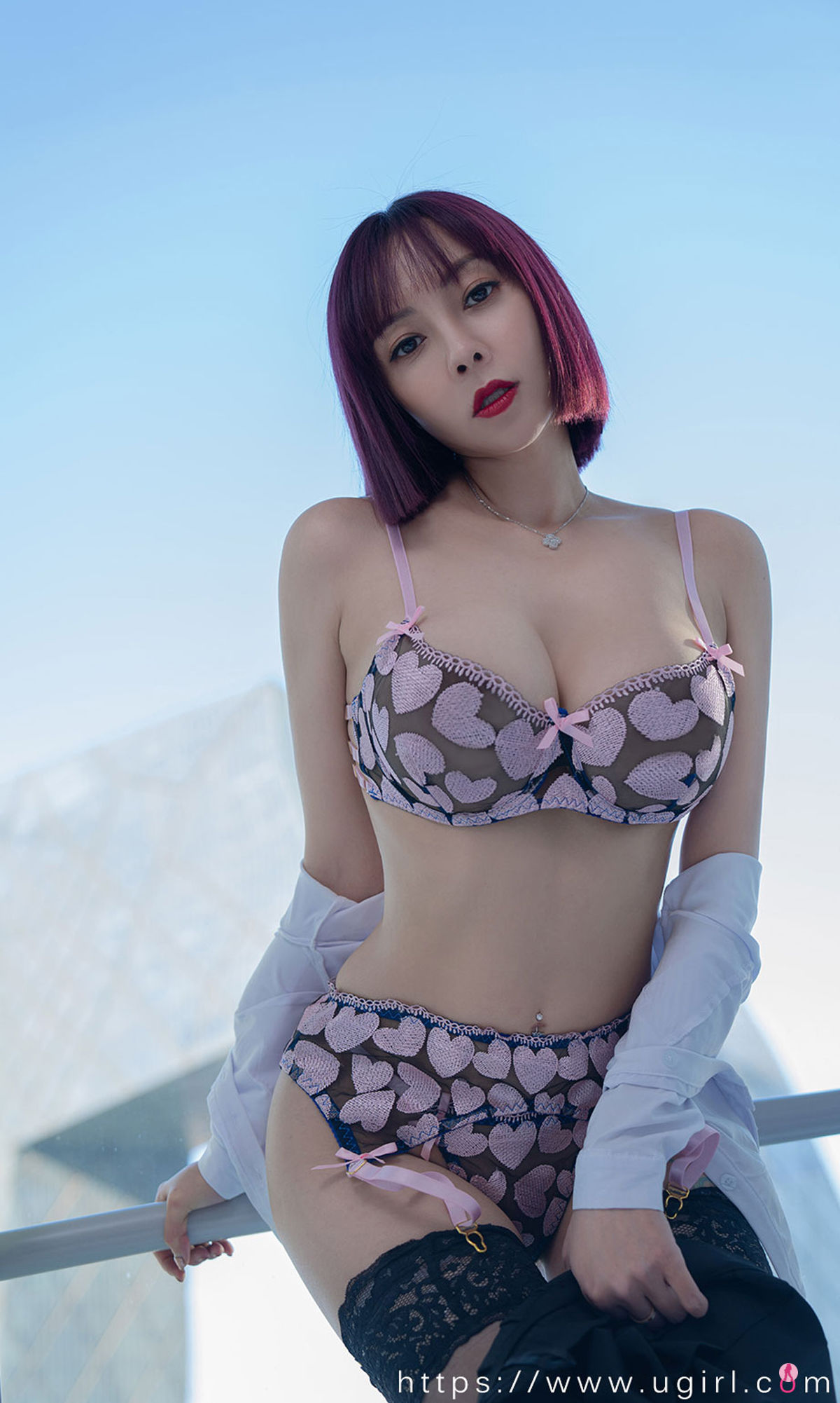 M940-[爱尤物Ugirls] No.2320 果儿Victoria 衬衫之下 - 94零社区 爱尤物-第35张