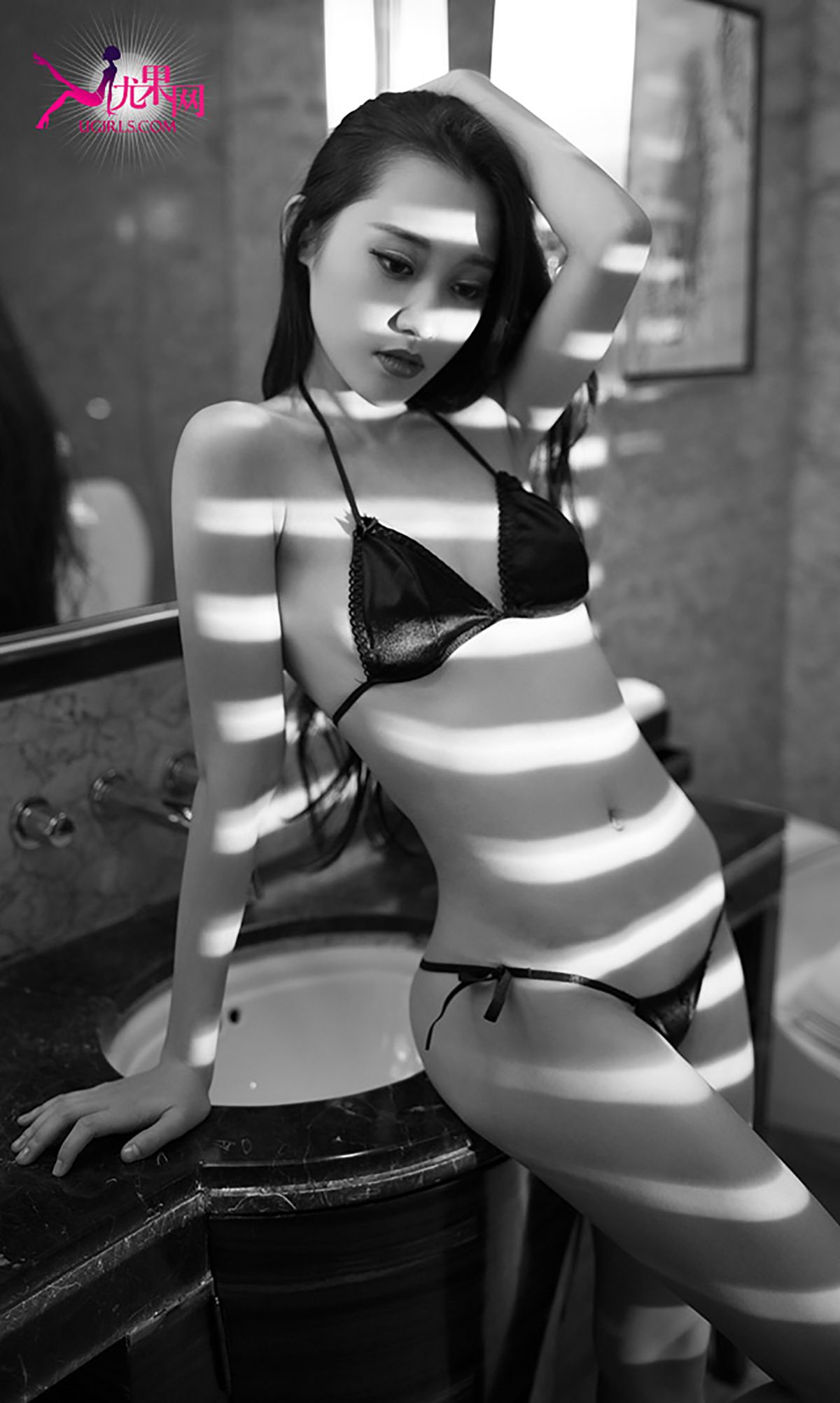 M940-张冬《冷艳性感 勾魂魅惑》 [爱尤物Ugirls] No.051 - 94零社区 爱尤物-第35张