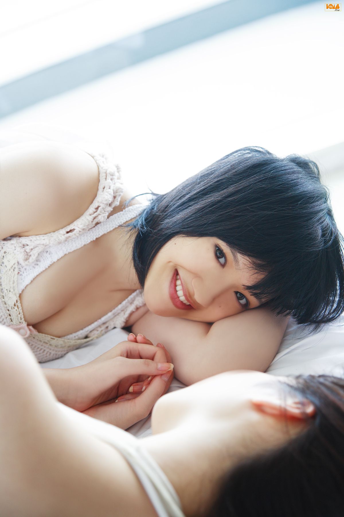 M940-三浦葵/三浦萌《The Miura Sisters》  [Bomb.TV] 2009年11月刊 - 94零社区 Bomb.TV-第6张