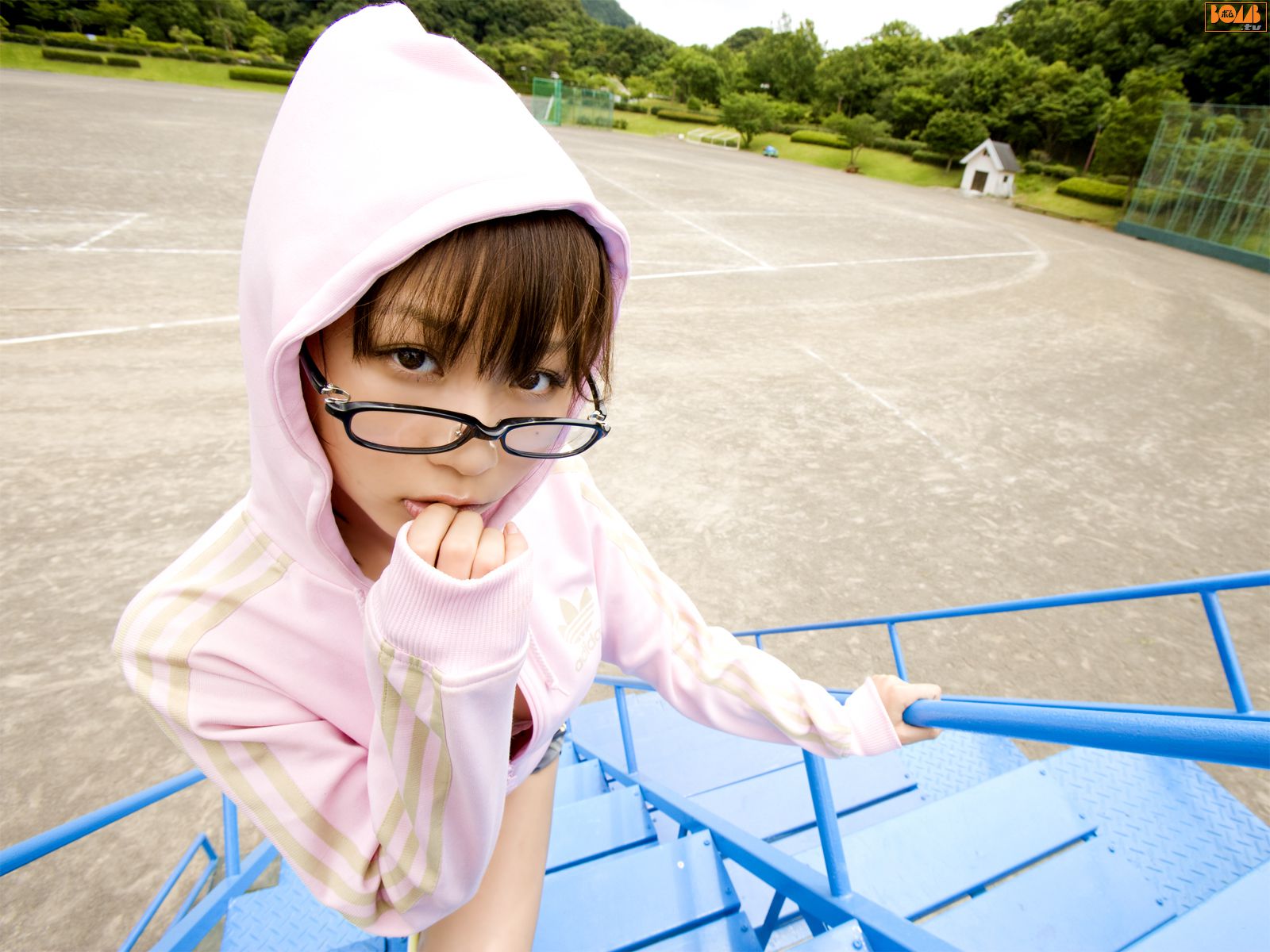 M940-[Bomb.TV] 2009年06月刊 Mai Nishida 西田麻衣 - 94零社区 Bomb.TV-第1张