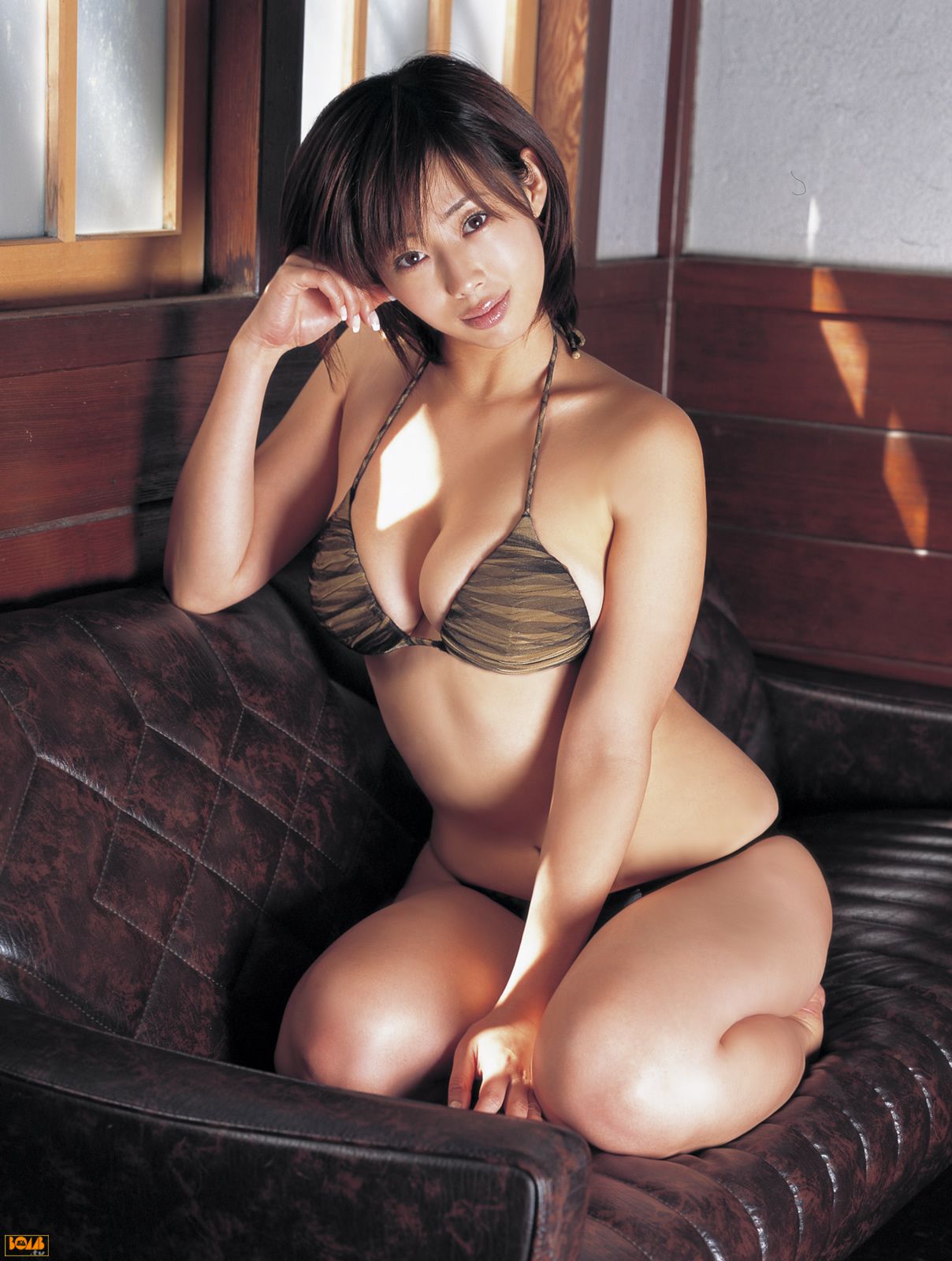M940-[Bomb.TV] 2005年04月刊 Waka Inoue 井上和香 - 94零社区 Bomb.TV-第77张