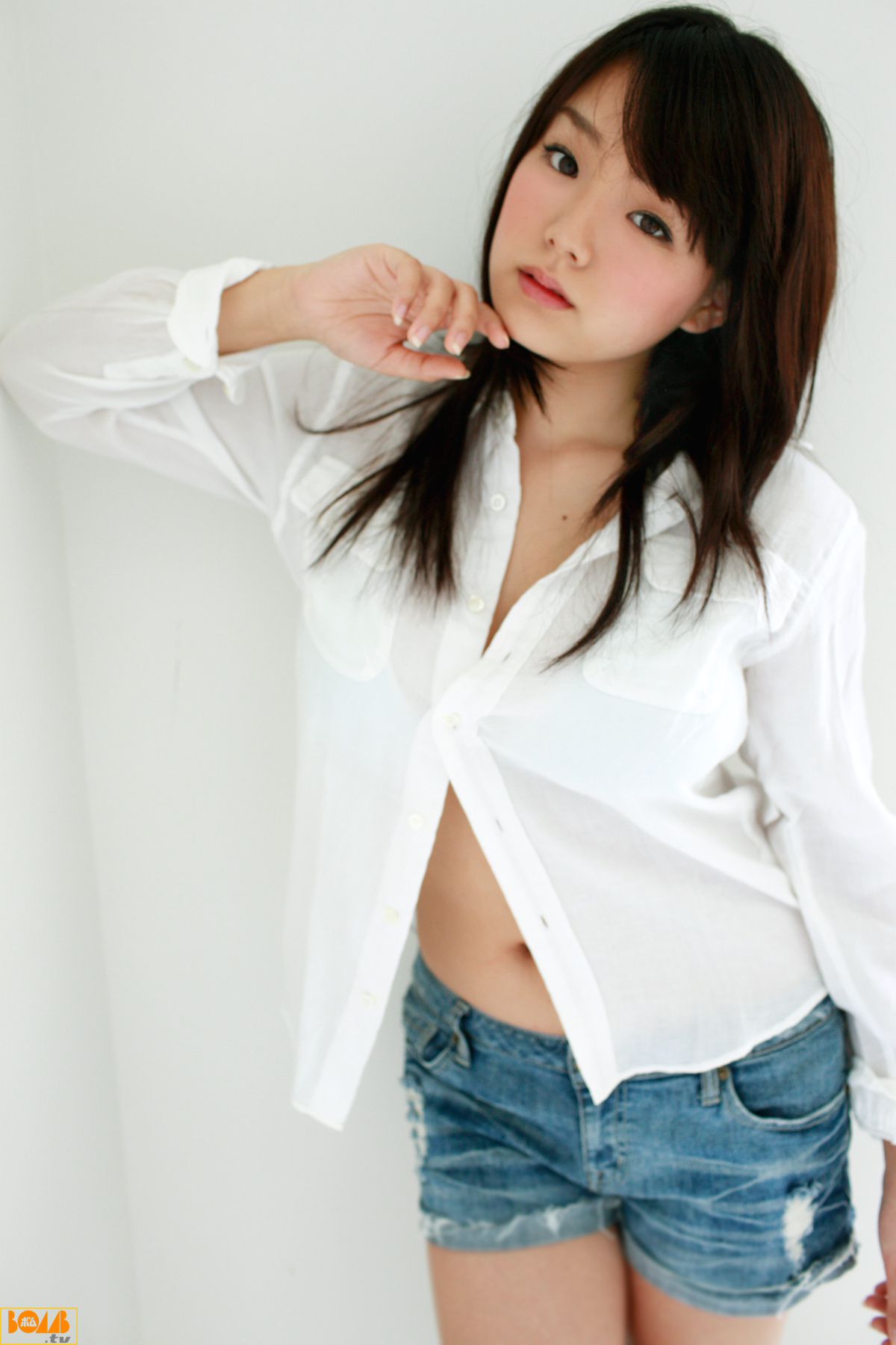 M940-[Bomb.TV] 2010年08月刊 Ai Shinozaki 筱崎爱/篠崎愛 - 94零社区 Bomb.TV-第3张