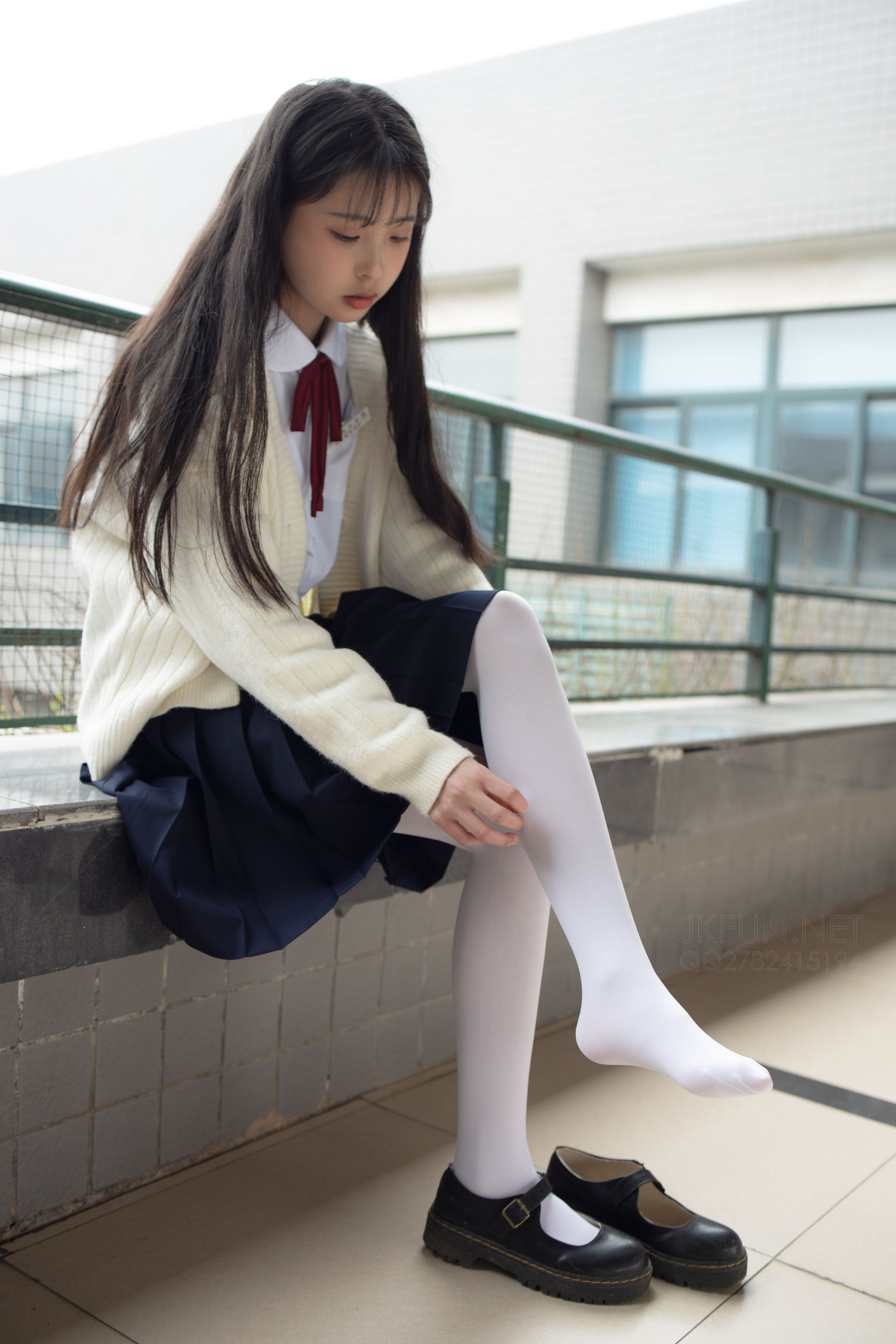 M940-[森萝财团] JKFUN-001 甜米 纯纯的白丝学妹 - 94零社区 森萝财团-第1张