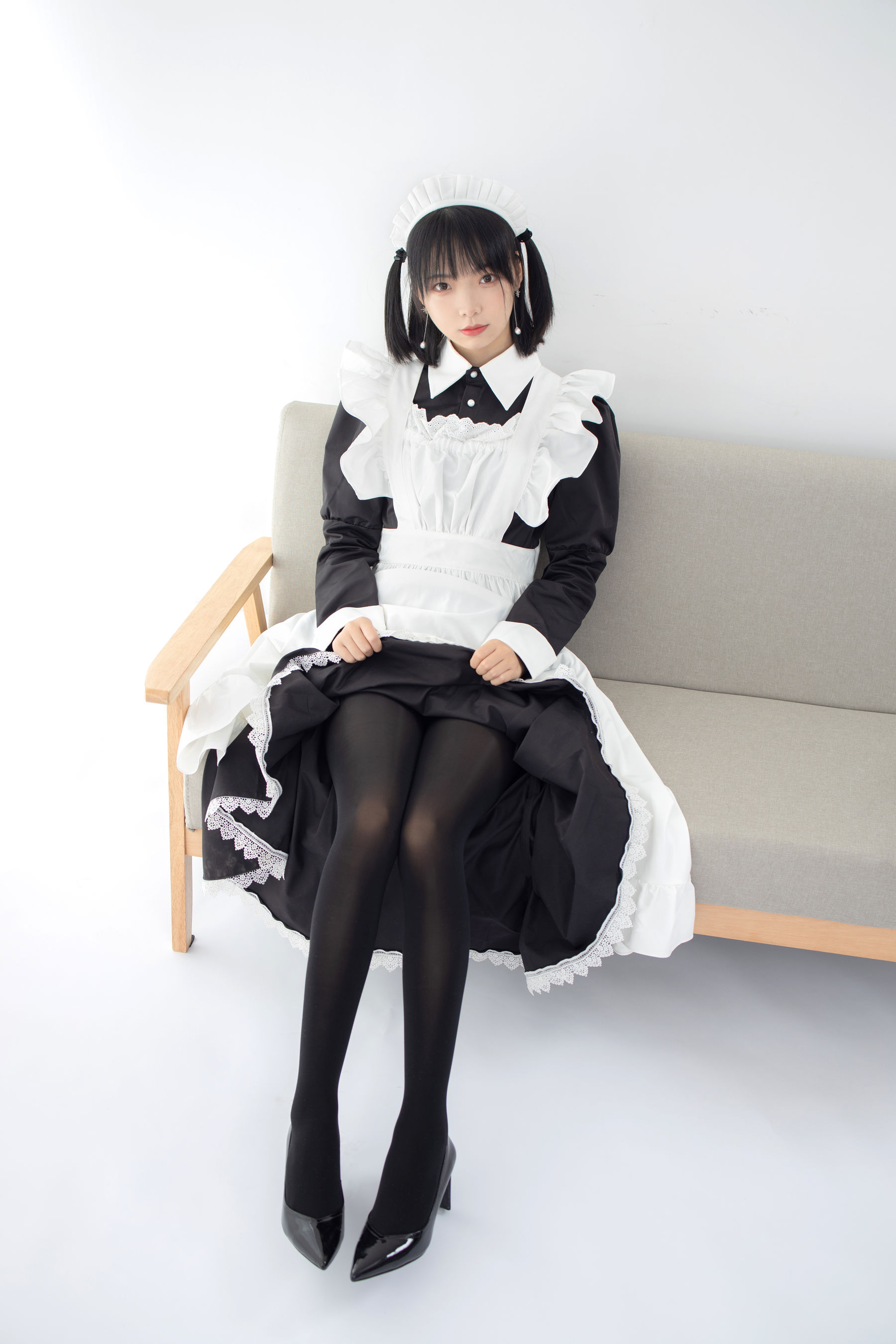 M940-[森萝财团] JKFUN-029 卉子 80D黑丝 踩物女仆 - 94零社区 森萝财团-第1张