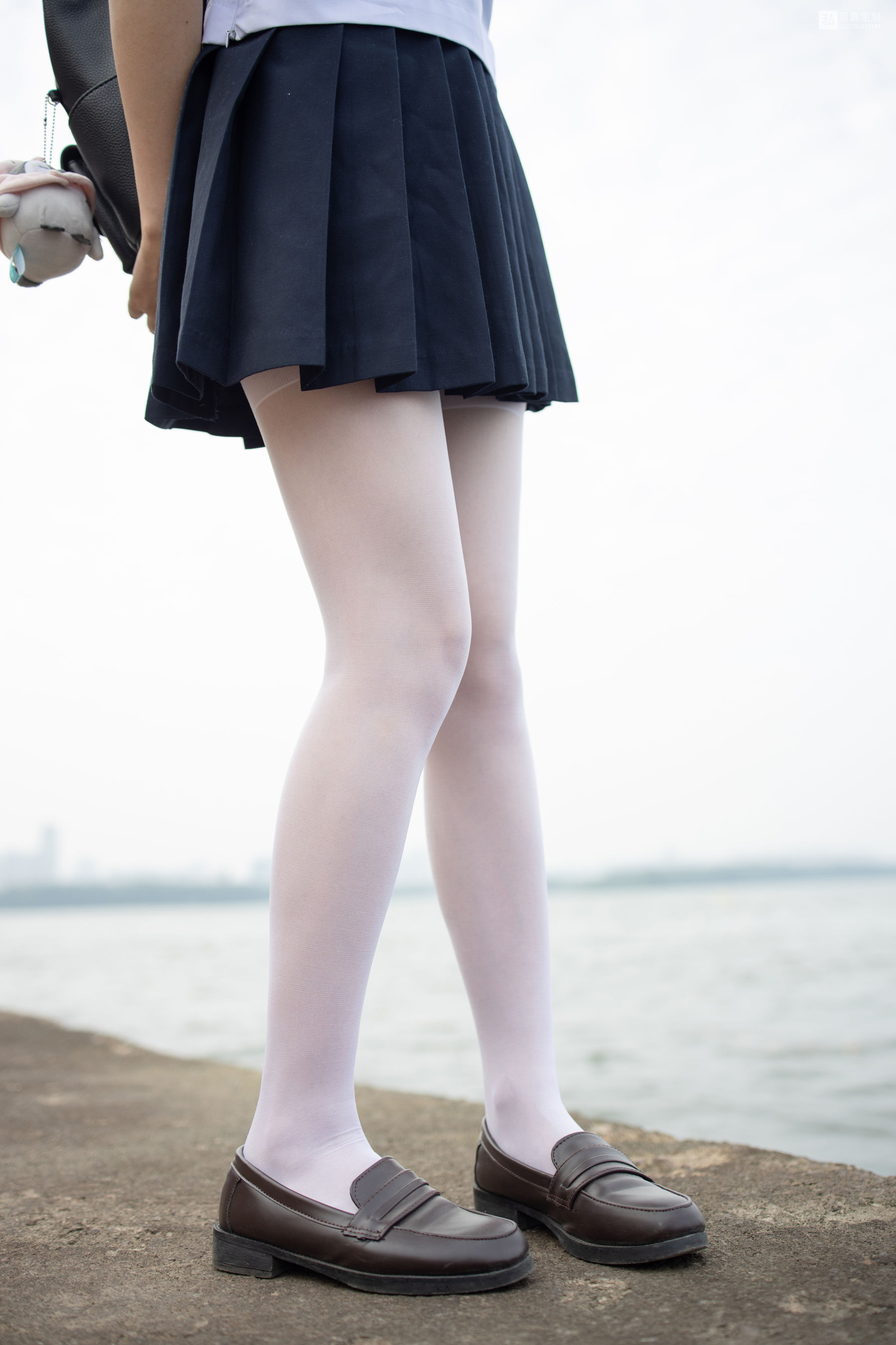M940-[森萝财团] JKFUN-028 默陌 15D白丝 抑郁湖边与绝望天台 - 94零社区 森萝财团-第1张