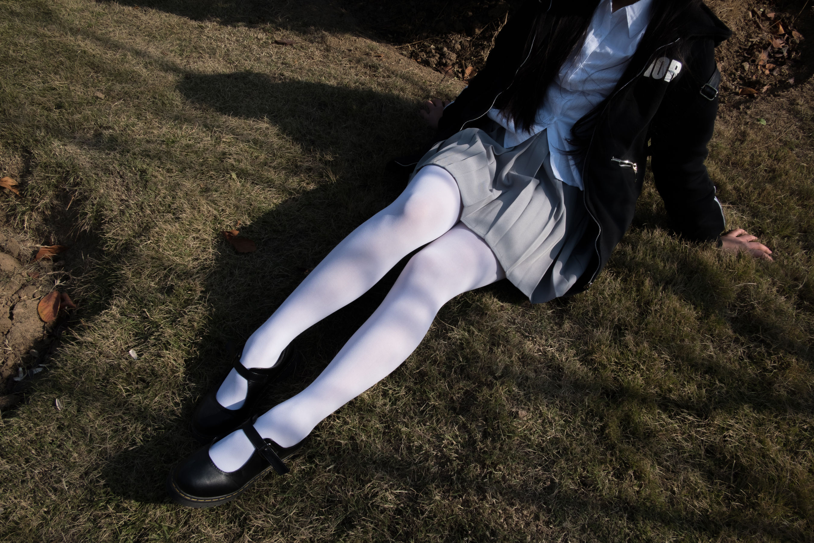 M940-[森萝财团] [BETA-012] 户外丝足秀 - 94零社区 森萝财团-第6张
