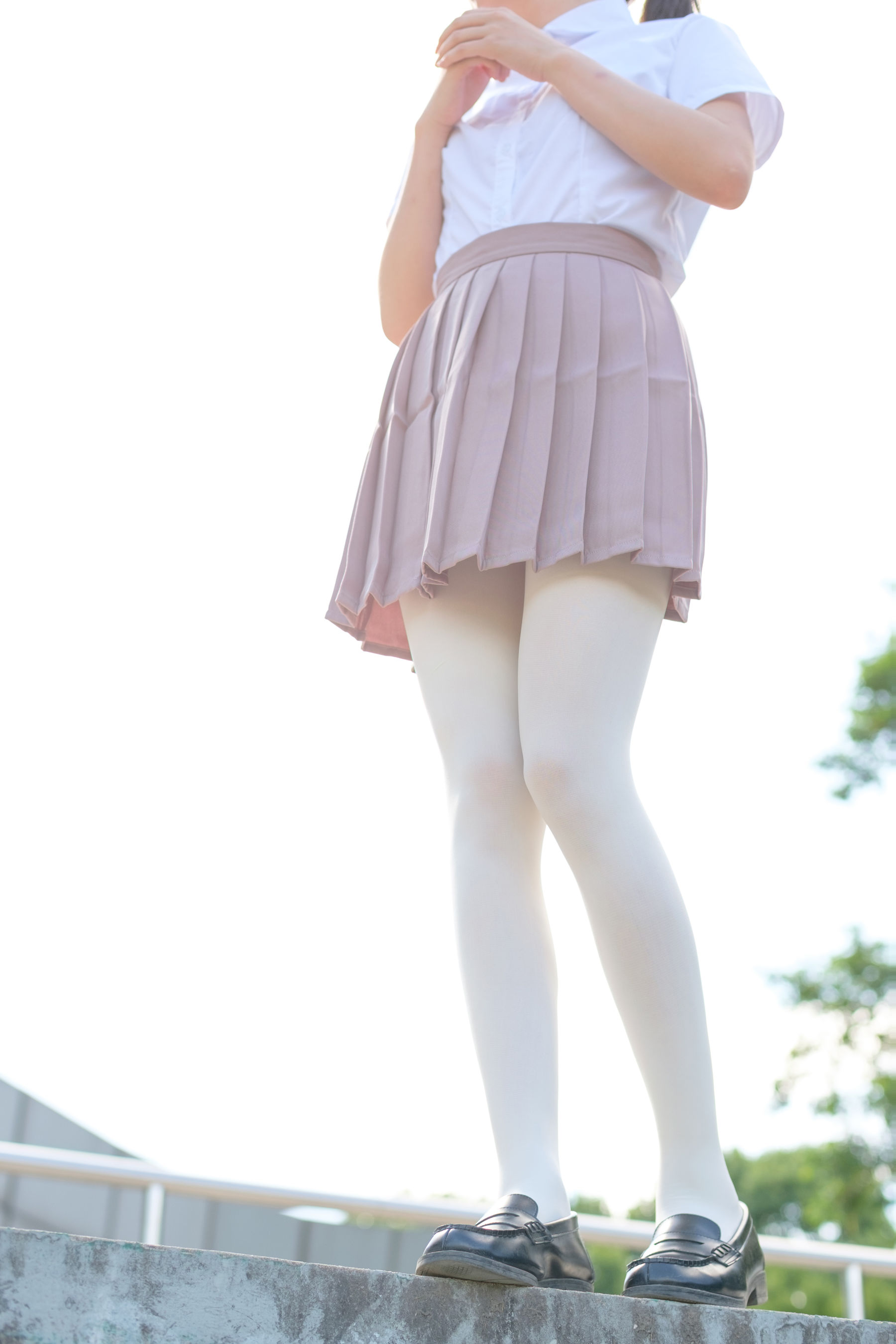 M940-[森萝财团] R15-030 操场上的白丝 - 94零社区 森萝财团-第1张