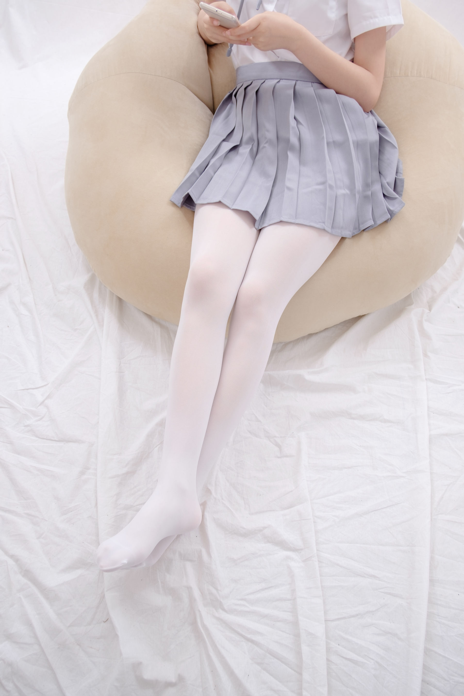 M940-[森萝财团] R15-025 白丝足控 - 94零社区 森萝财团-第1张