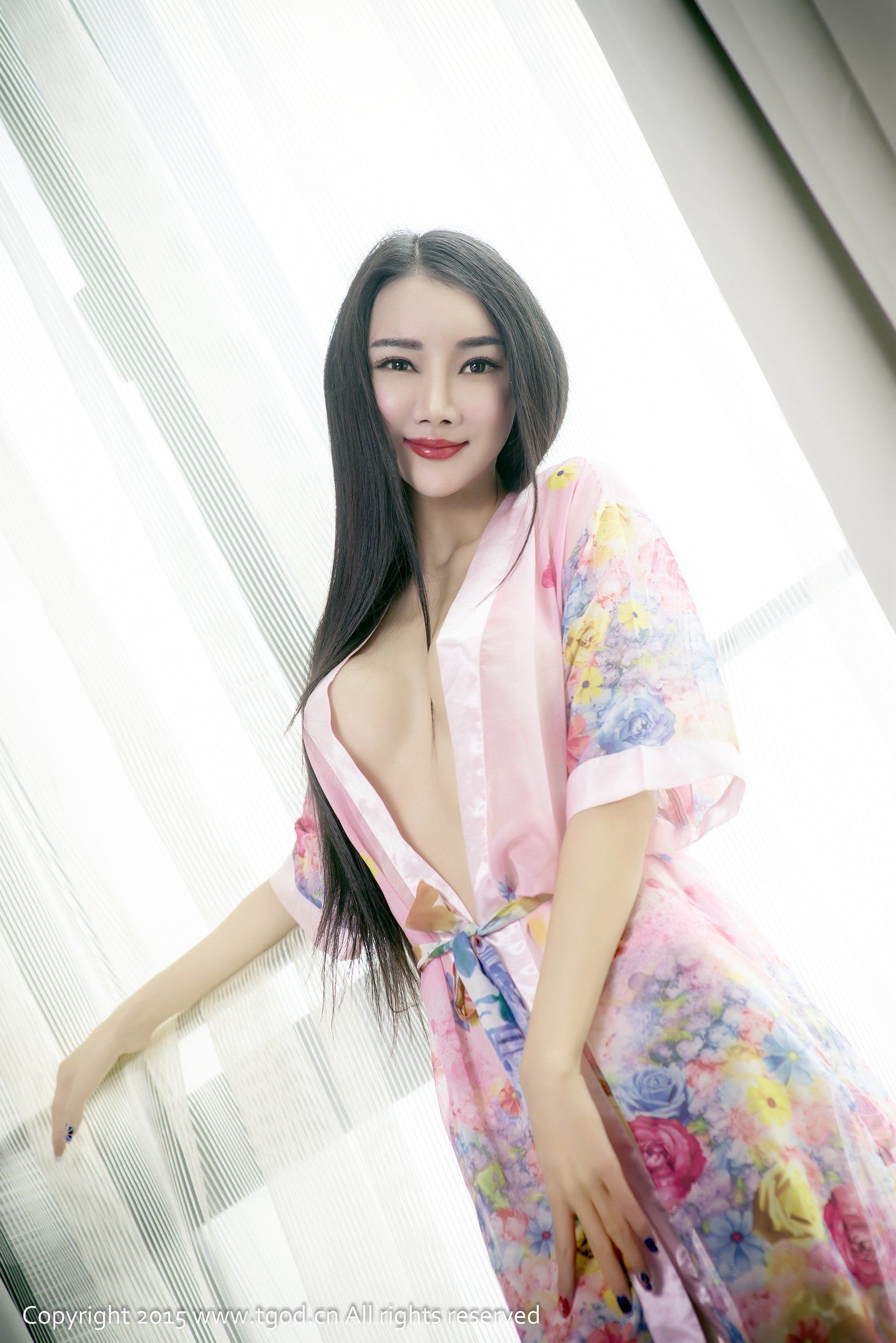 M940-婕西儿《甜美性感 大波来袭》第一辑 [TGOD推女神] 写真集 - 94零社区 推女神-第1张