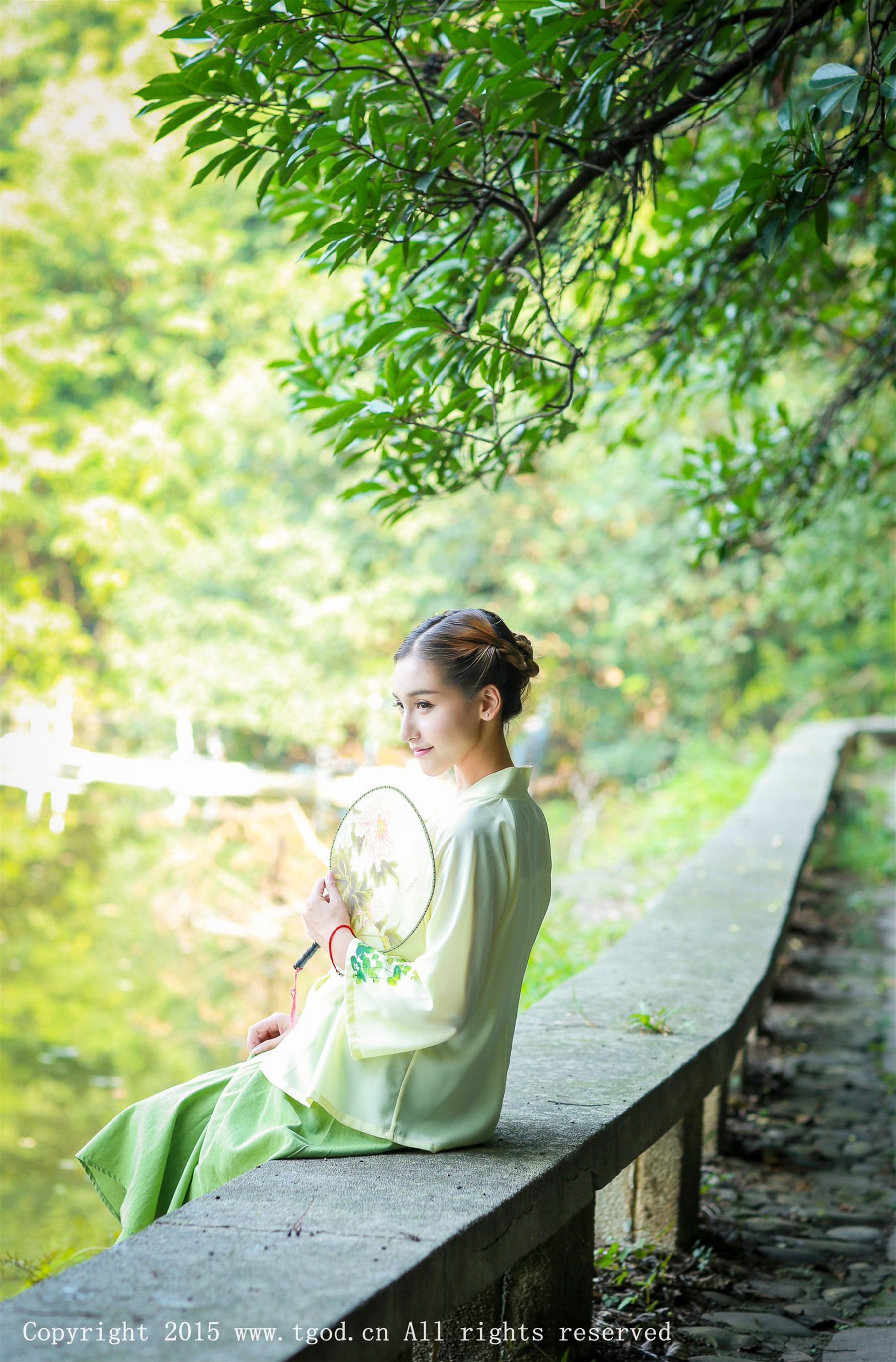M940-艾希ICE《女神身着清新汉服 从湖畔缓缓走来》 [TGOD推女神] 写真集 - 94零社区 推女神-第6张
