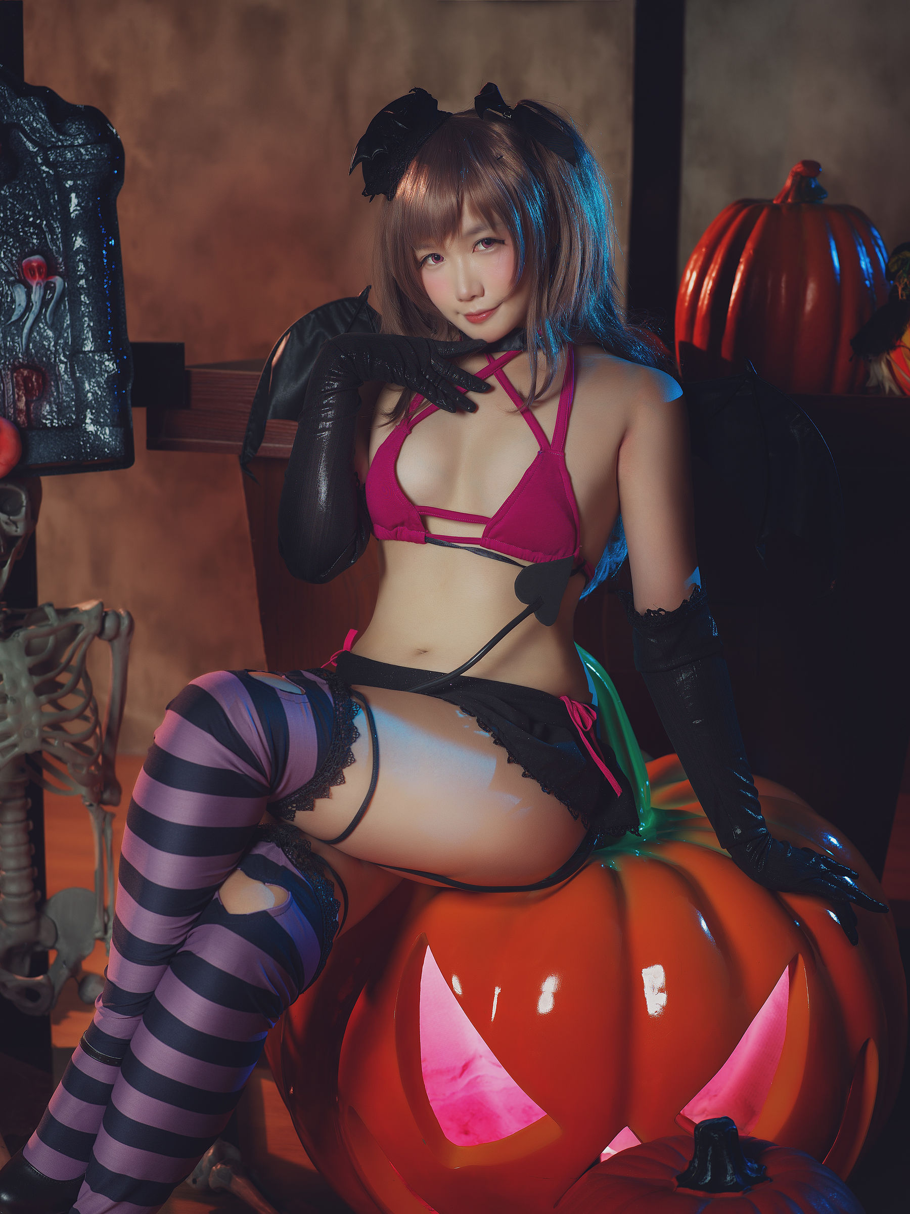麻花麻花酱 – 小恶魔莉莉丝 Cosplay-第6张