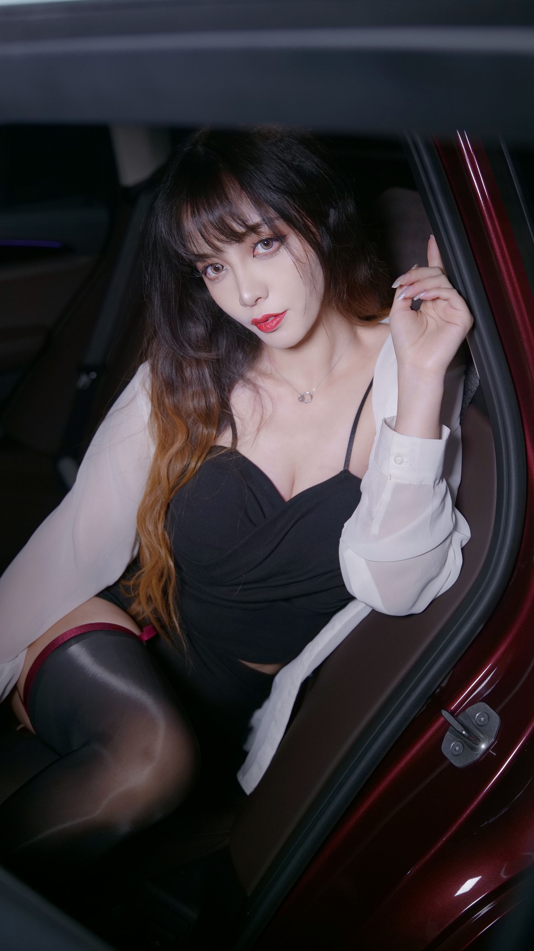 小须须 – 香车美人 Cosplay-第5张