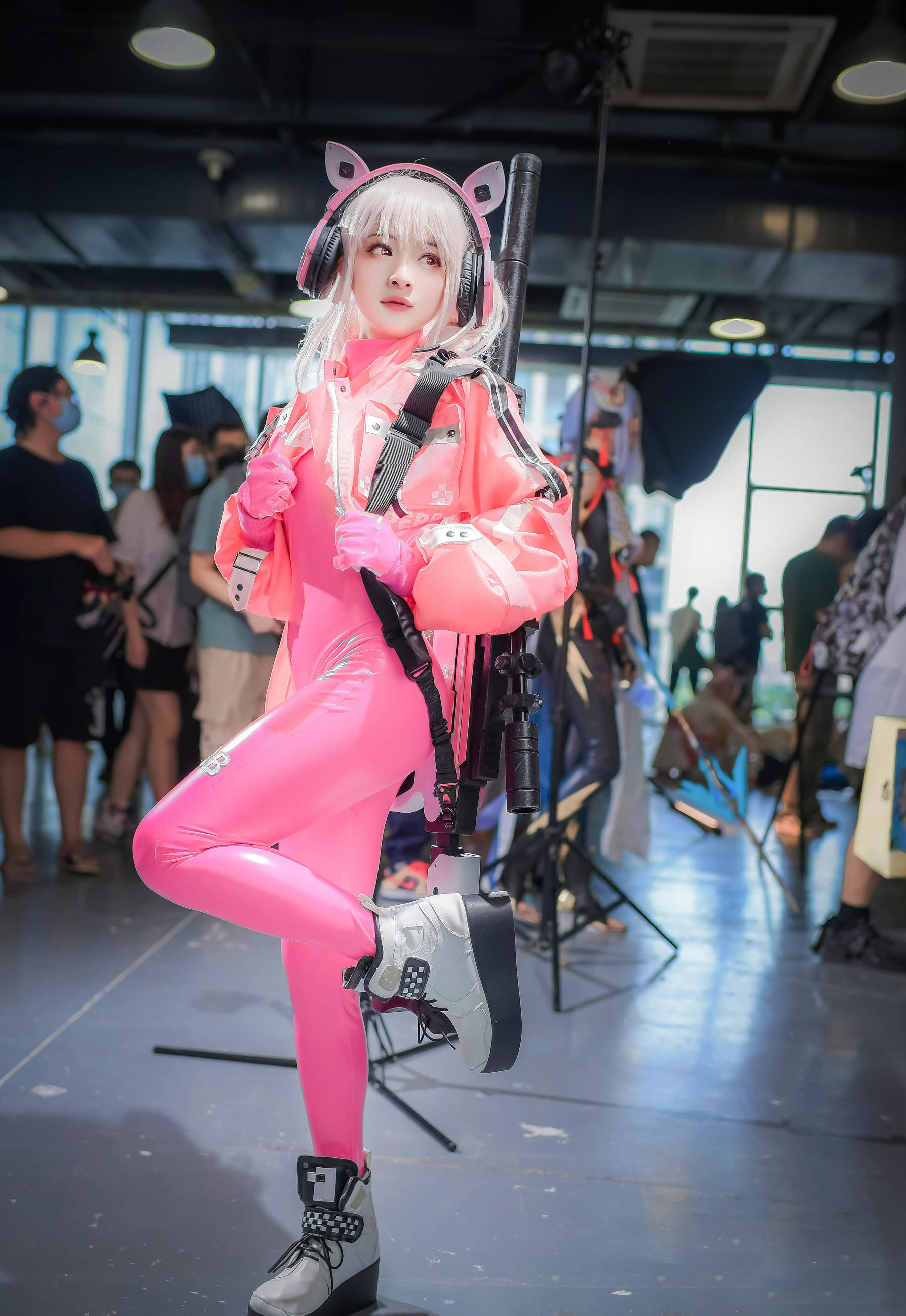 动漫博主九九八XY – 萤火虫漫展 NIKKE 胜利女神 爱丽丝 Cosplay-第1张