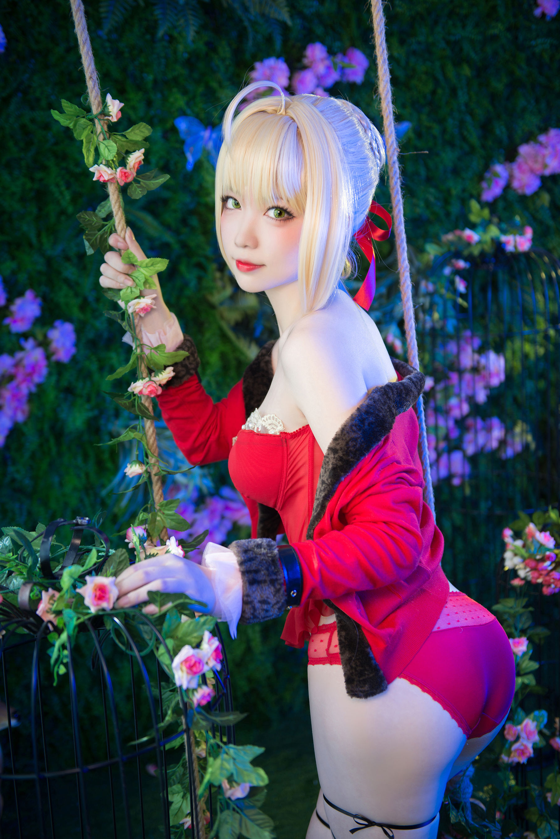 大胸萌妹妖少you1 – 尼禄不夜蔷薇 Cosplay-第1张