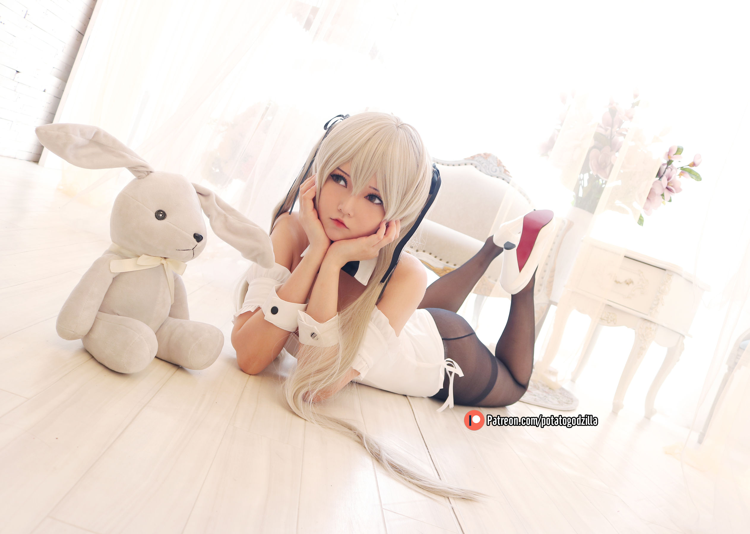 Coser小姐姐Potato Godzilla – Sora Kasugano Bunny Suit Cosplay-第1张