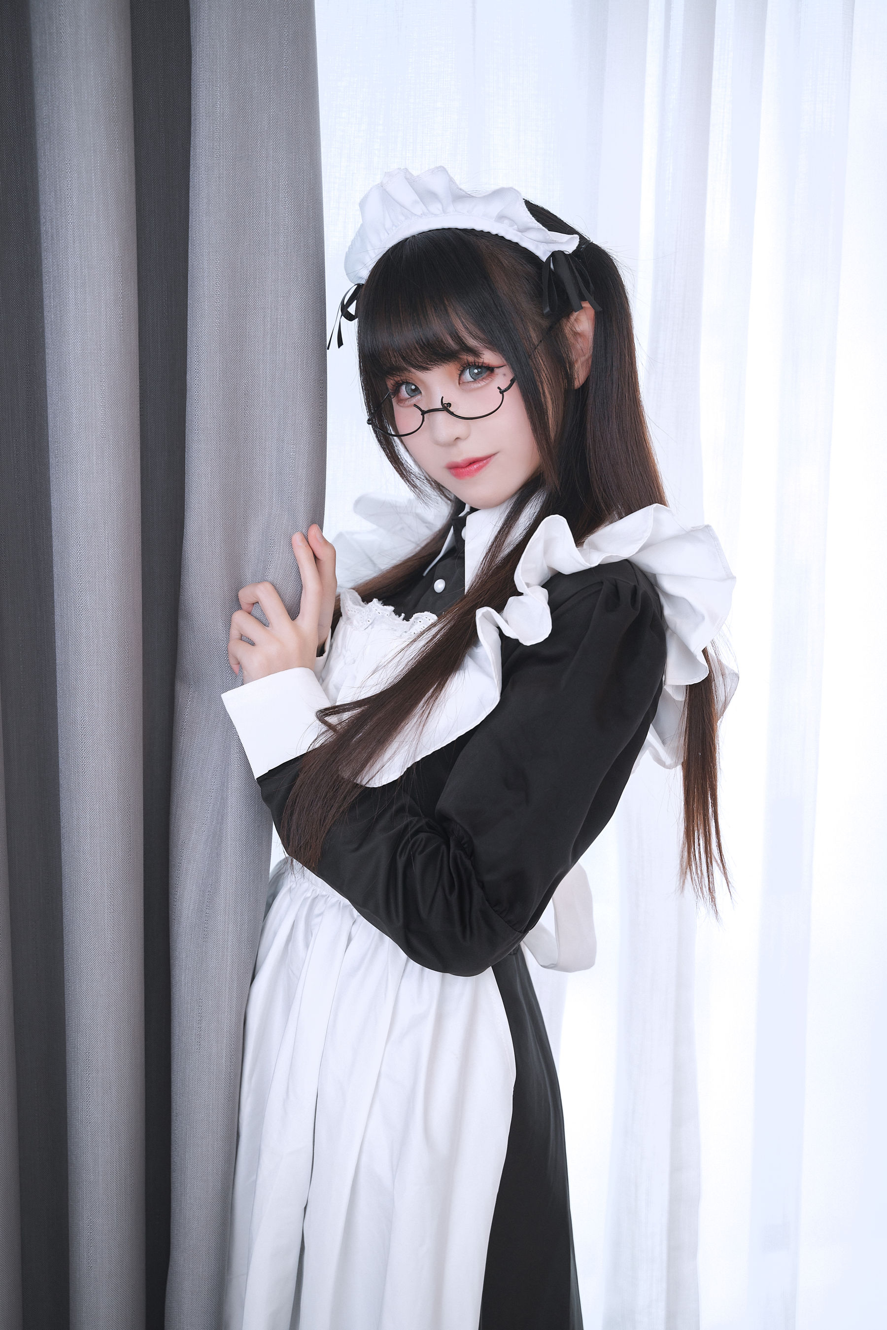 miko酱ww – 女仆 Cosplay-第1张