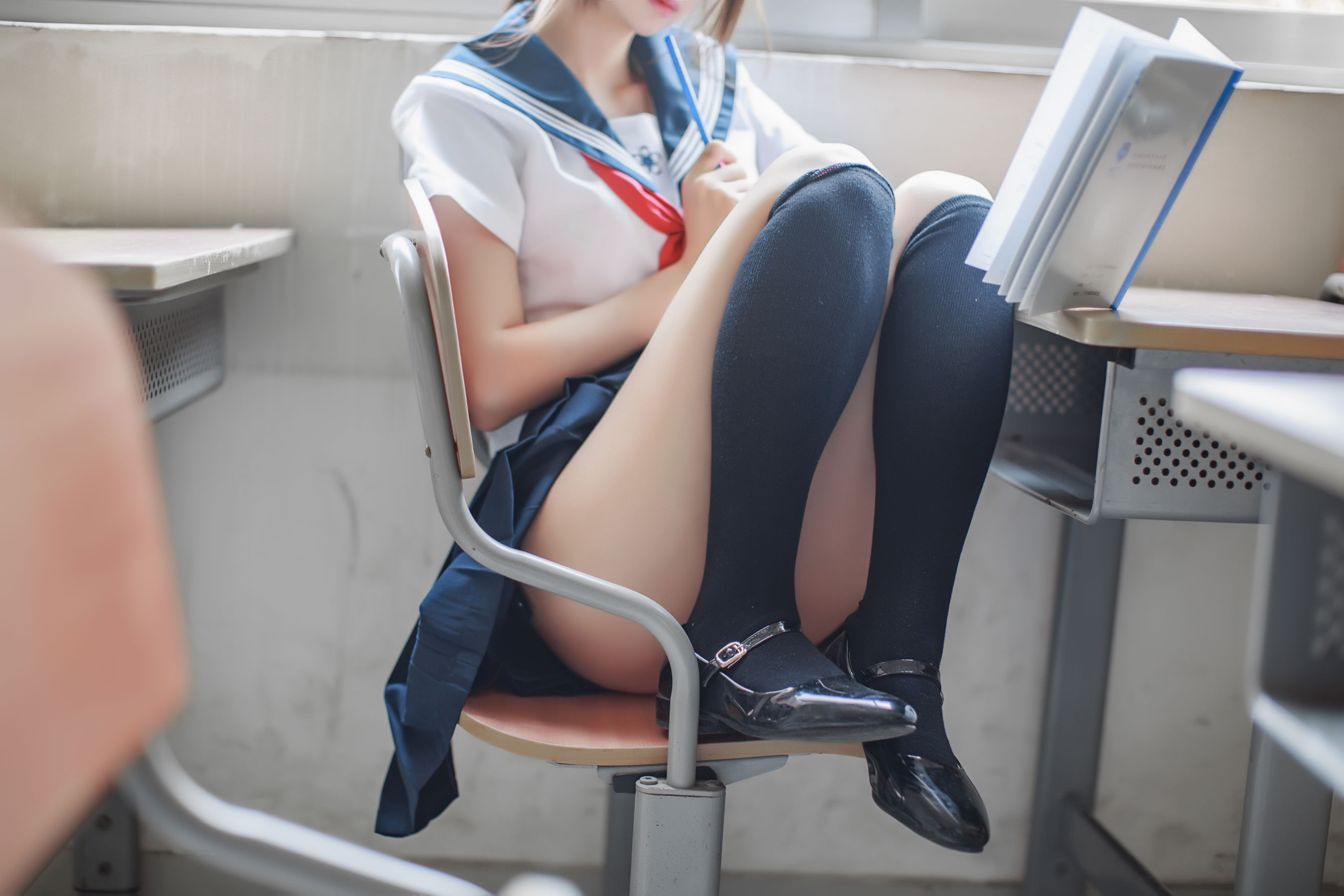[萝莉COS] 疯猫ss《同桌的水手服》 Cosplay-第33张