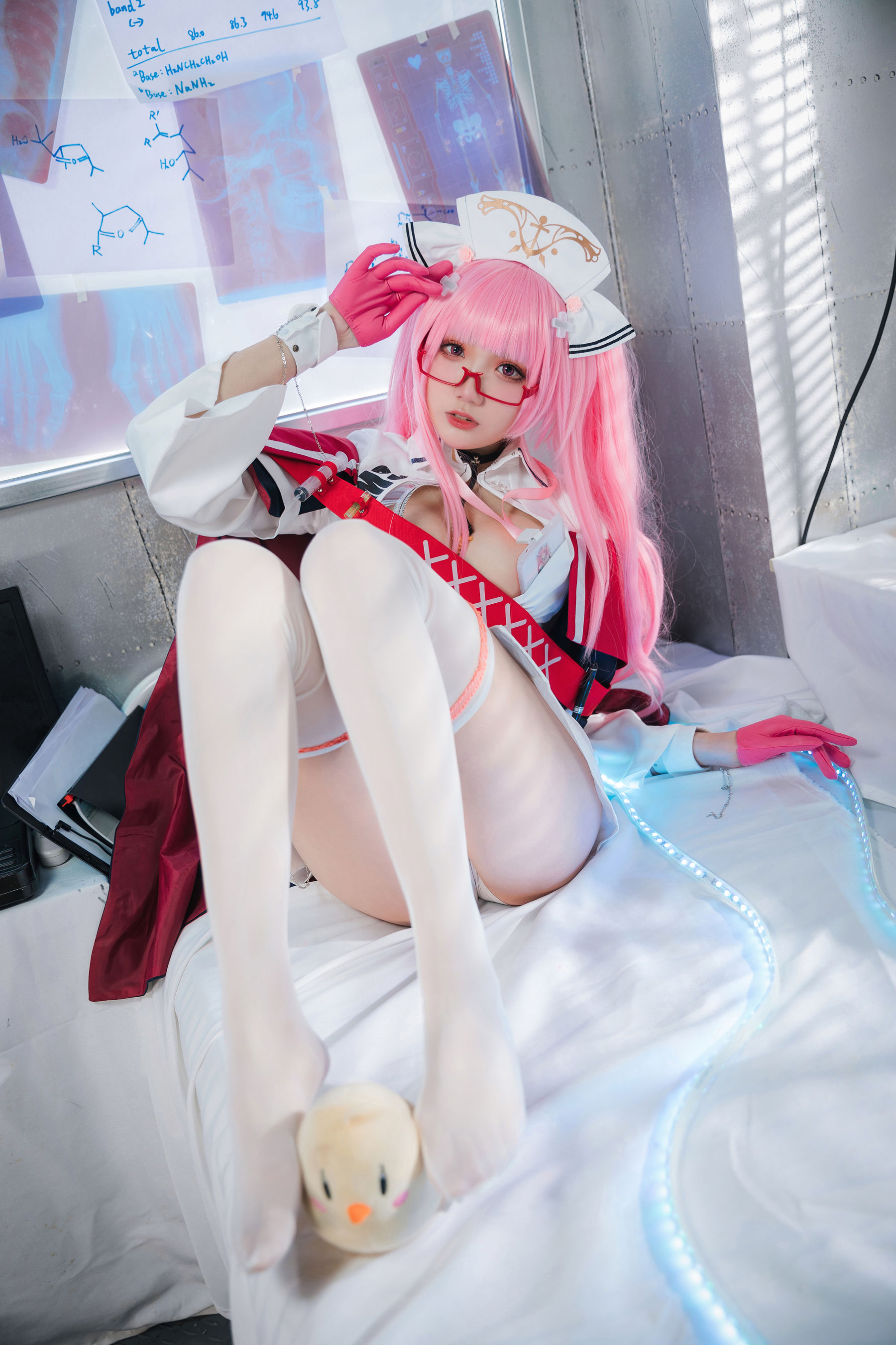 Coser瓜希酱福利 – 英仙座护士 Cosplay-第1张