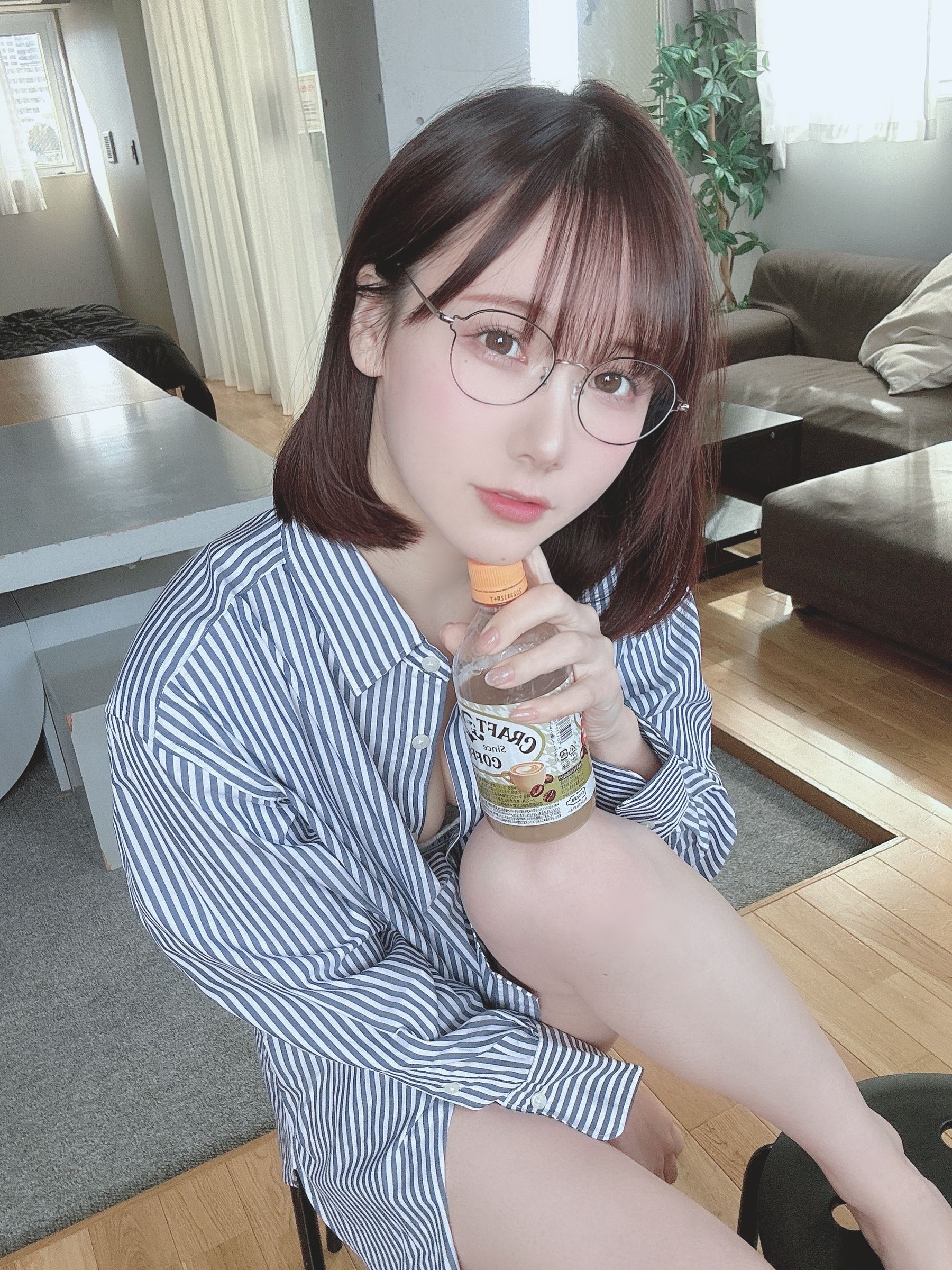 日本甜美COSER 运动衫×衬衫× Cosplay-第19张