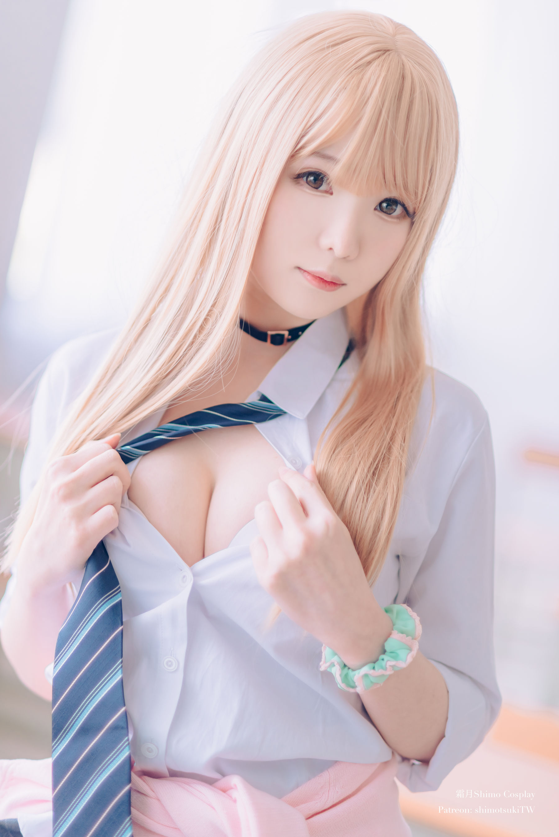 微博妹纸霜月shimo – 金发制服 Cosplay-第8张