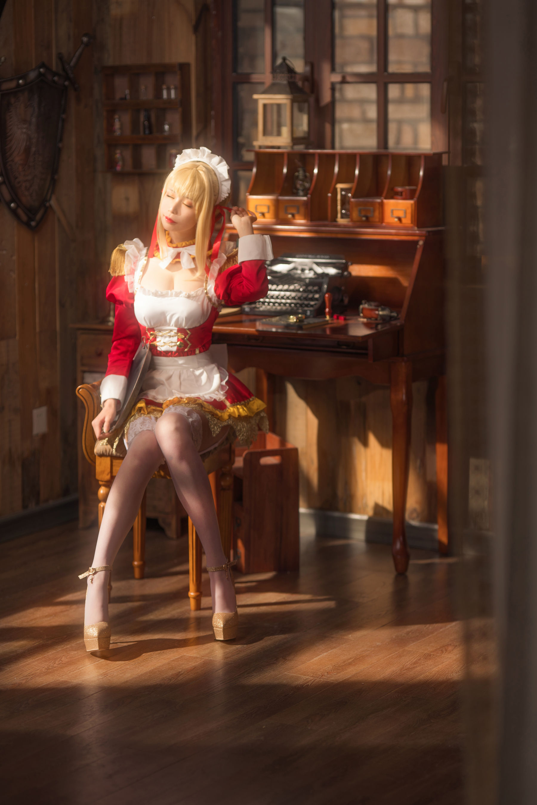 动漫博主爱老师_PhD – 尼禄YD女仆 Cosplay-第1张