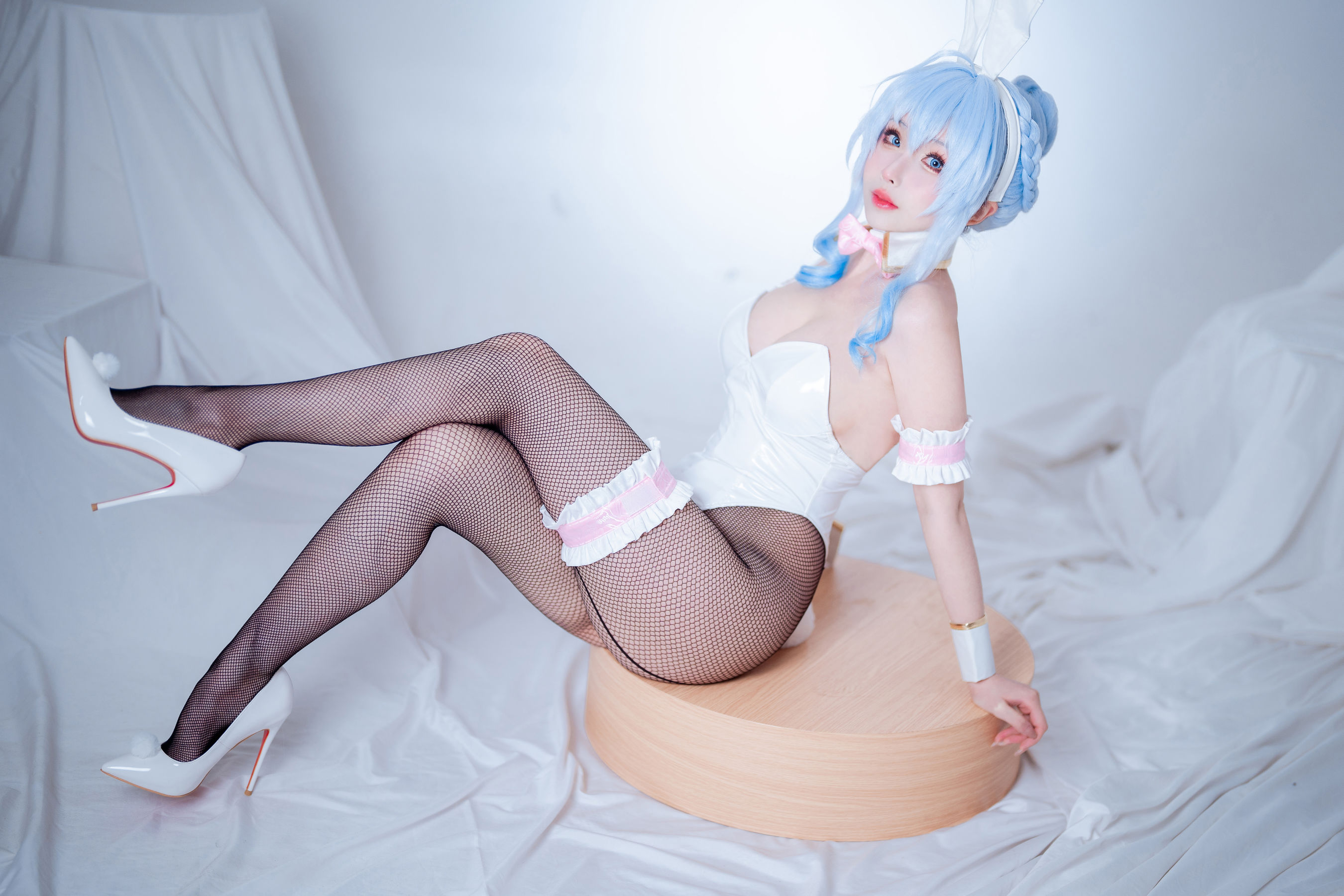 COS福利rioko凉凉子 – 雪女兔女郎 Cosplay-第31张