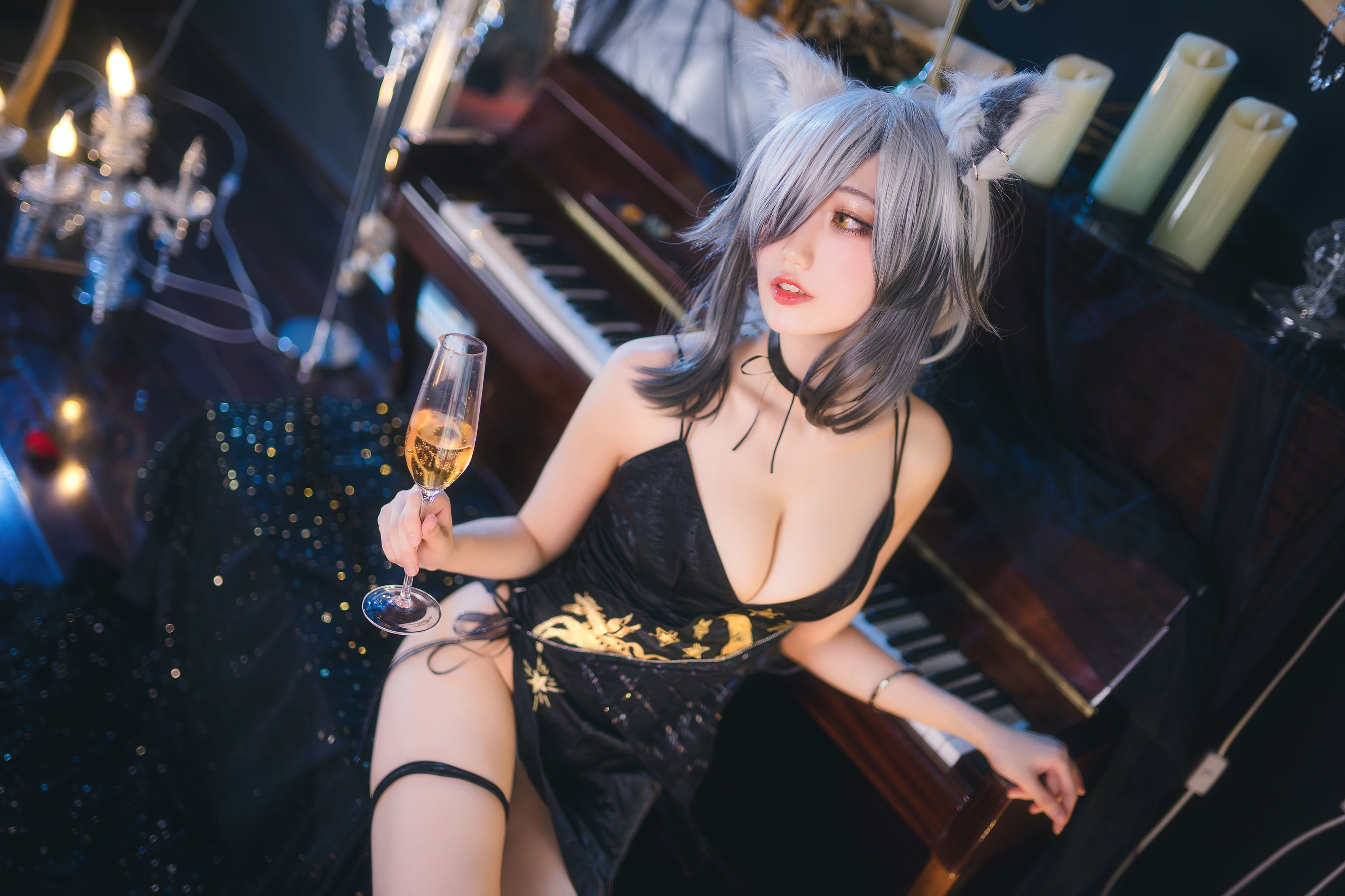 周叽是可爱兔兔 – 礼服 Cosplay-第2张