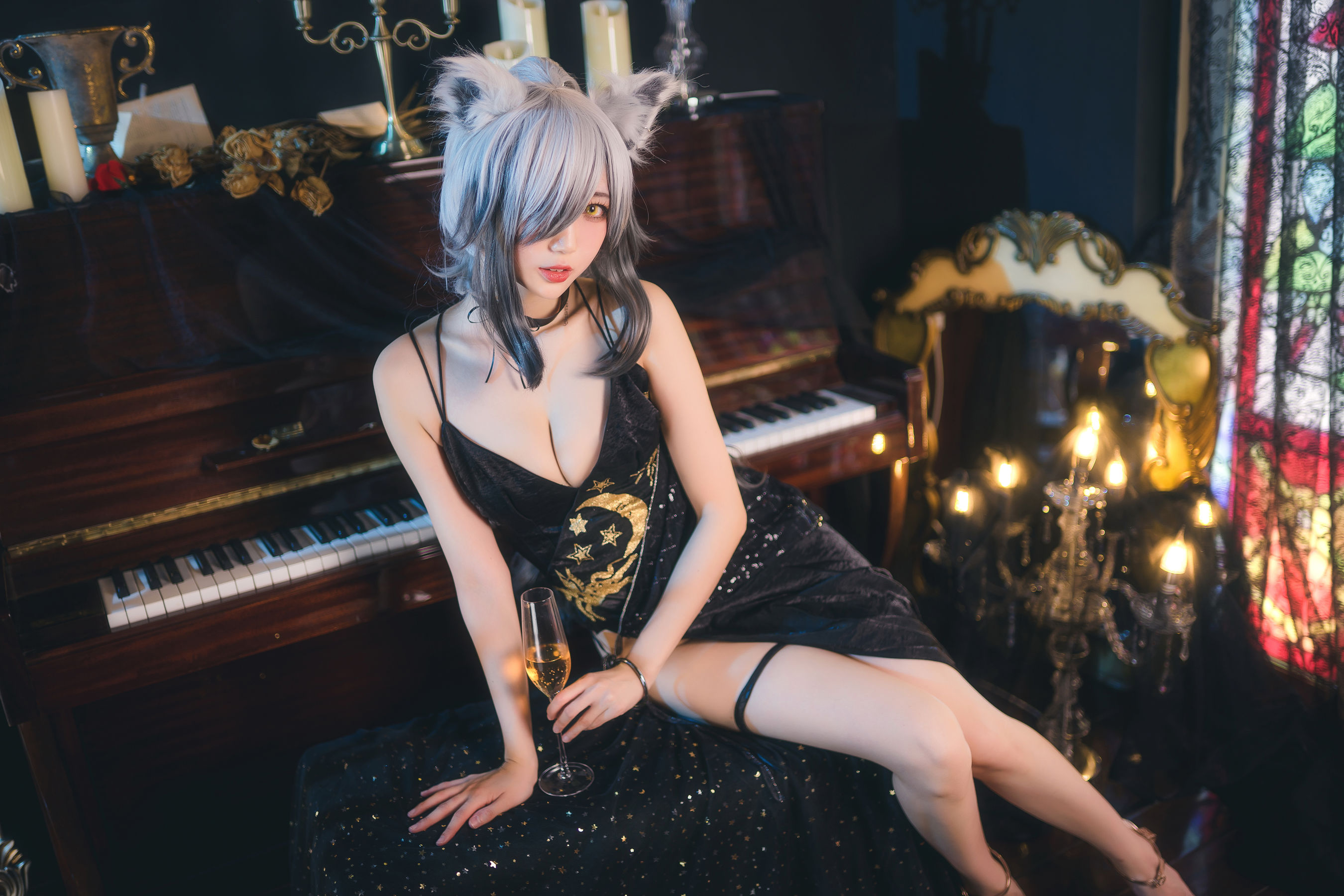 周叽是可爱兔兔 – 礼服 Cosplay-第3张
