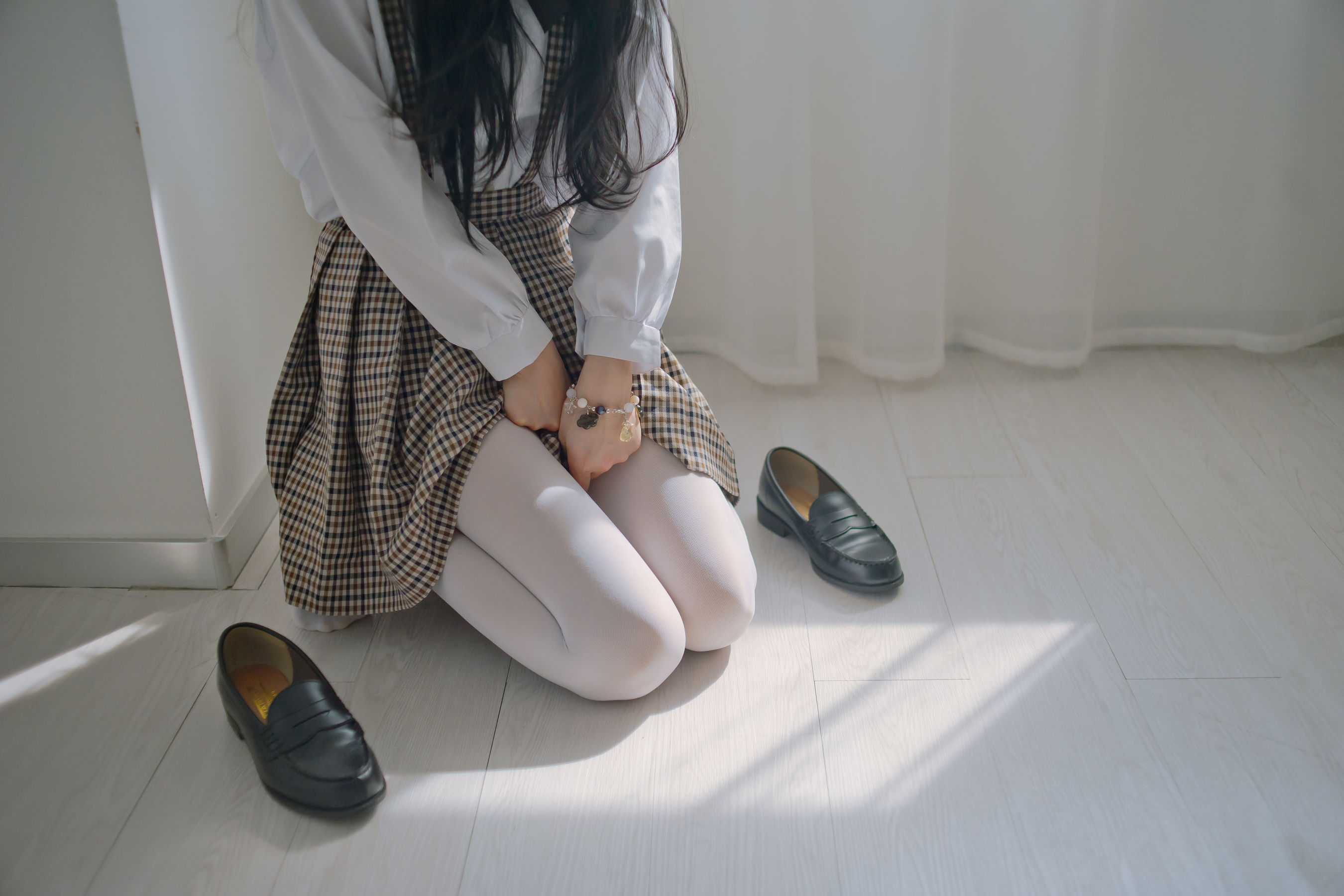 福利姬木花琳琳是勇者 – 名校大小姐爱欲沉沦 生〇台中学·前篇 Cosplay-第2张