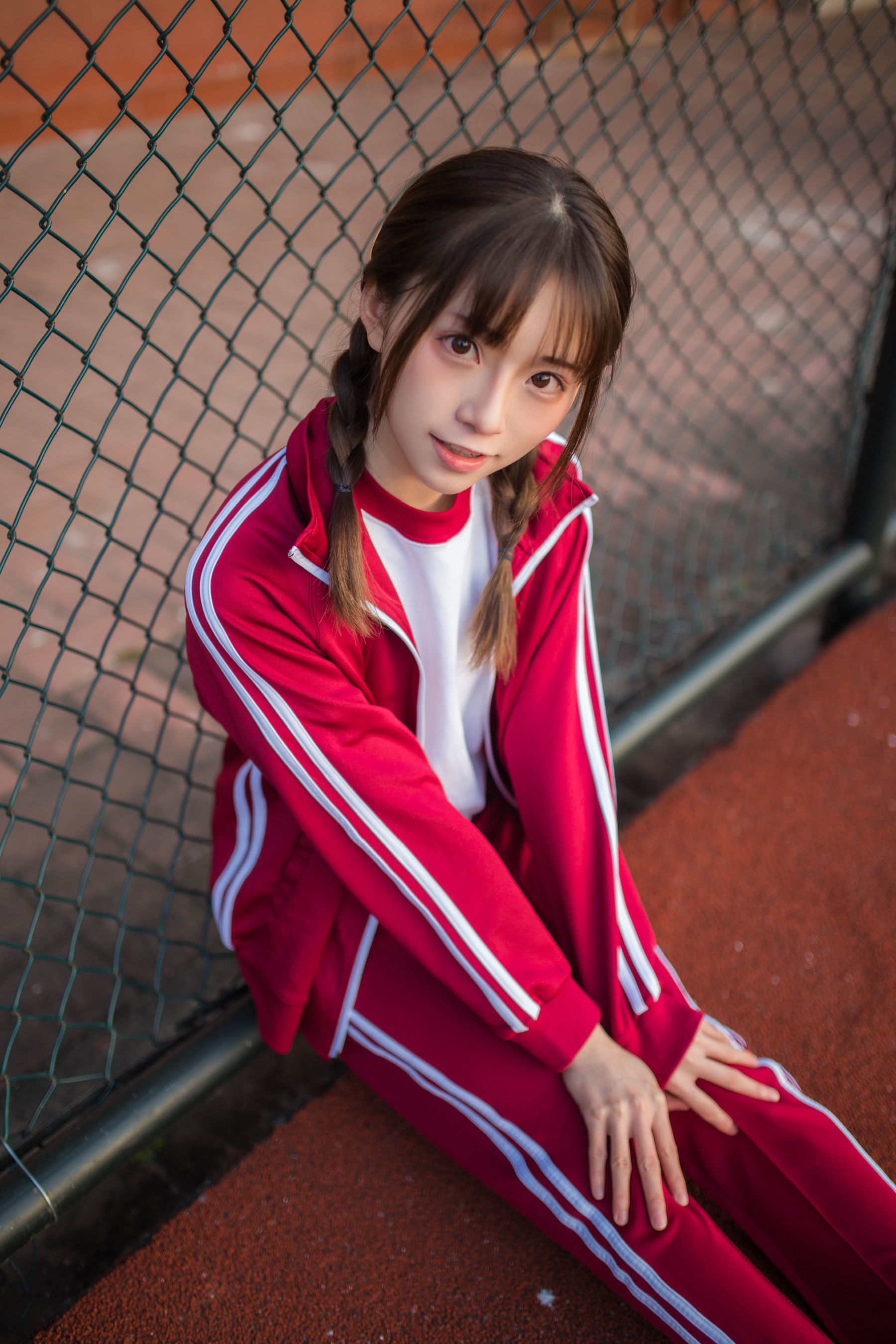 动漫博主Kitaro_绮太郎 红色运动服女孩 Cosplay-第1张