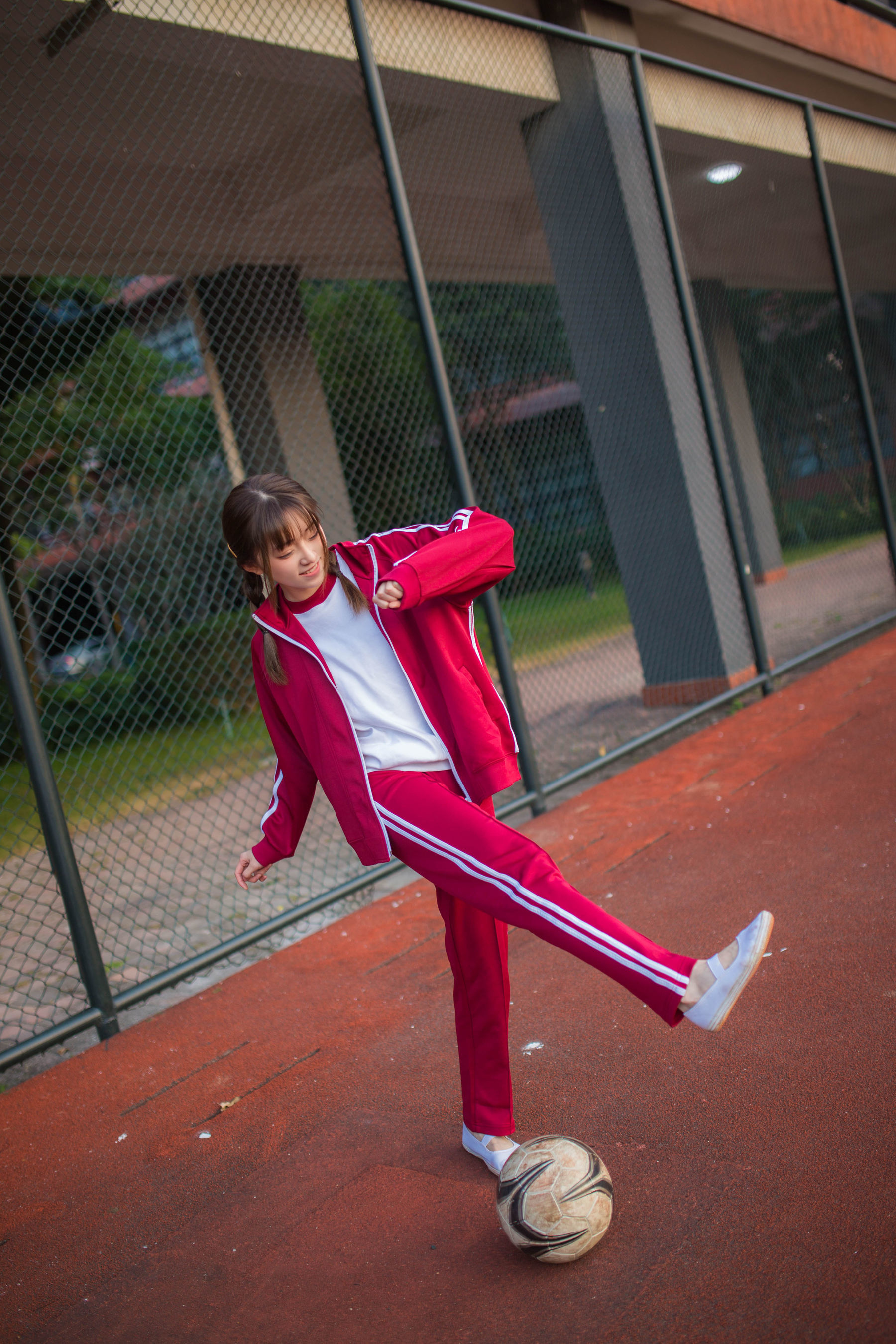 动漫博主Kitaro_绮太郎 红色运动服女孩 Cosplay-第3张