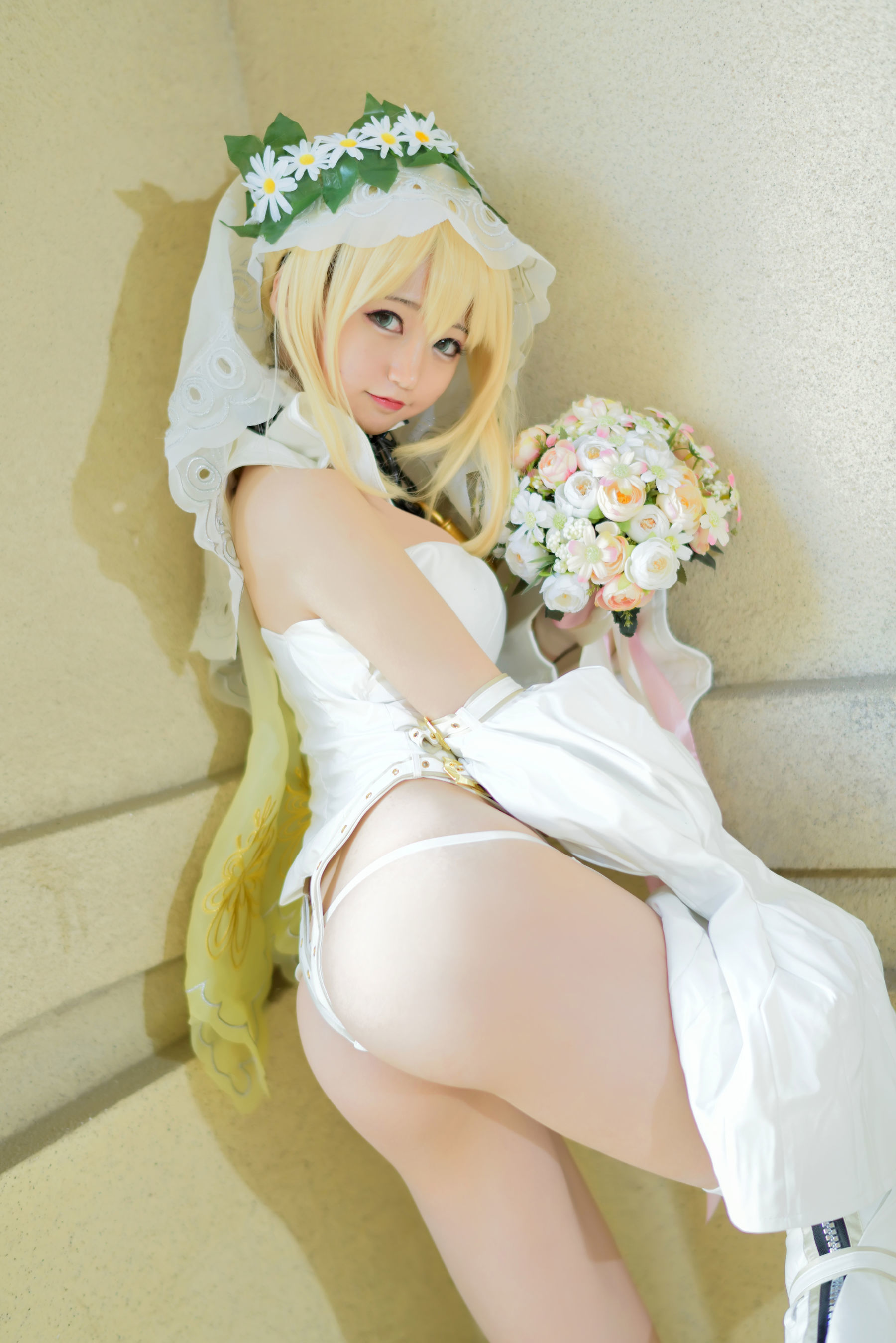 [萝莉COS] Nagesa魔物女本 白衣骑士 Cosplay-第39张