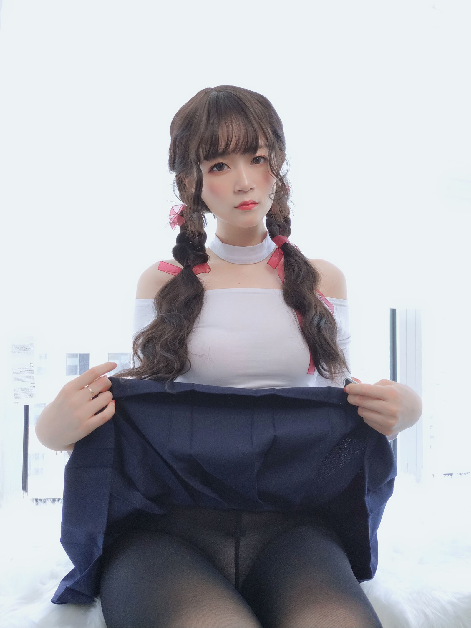 [萝莉COS] 白银 – 邻家大姐姐的黑丝2 Cosplay-第1张