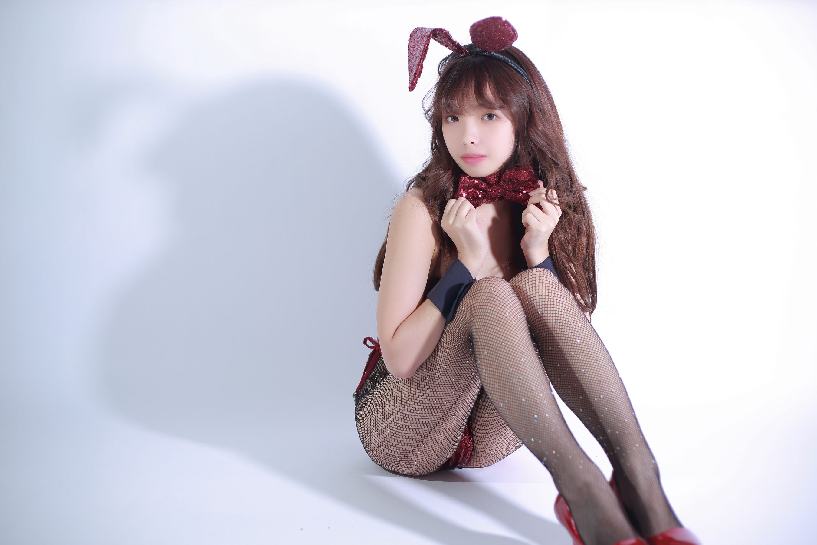 [Cosplay写真] 动漫博主雯妹 – 元旦兔女郎 Cosplay-第5张