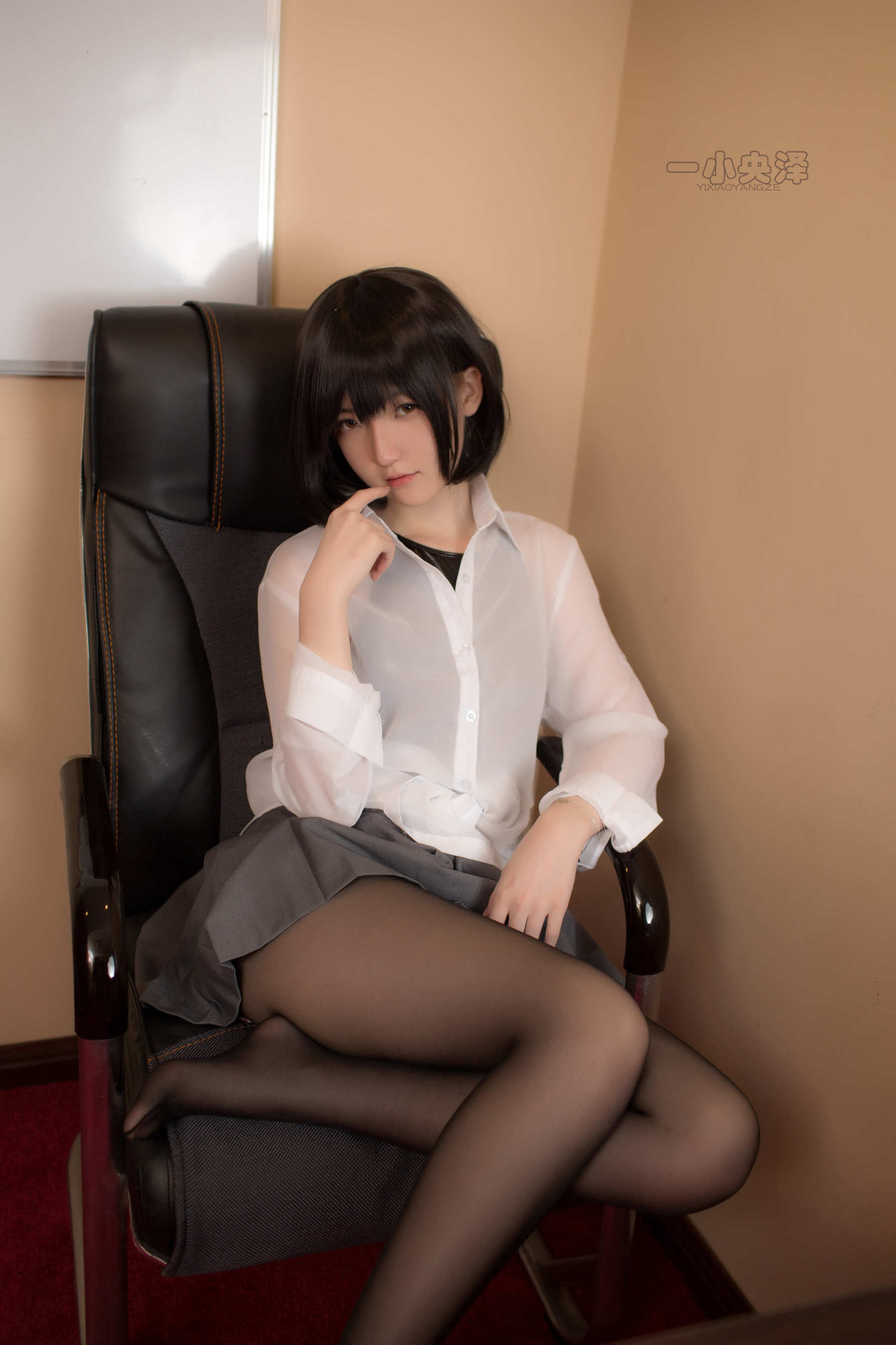 [萝莉COS] 一小央泽 – 黑丝 Cosplay-第8张