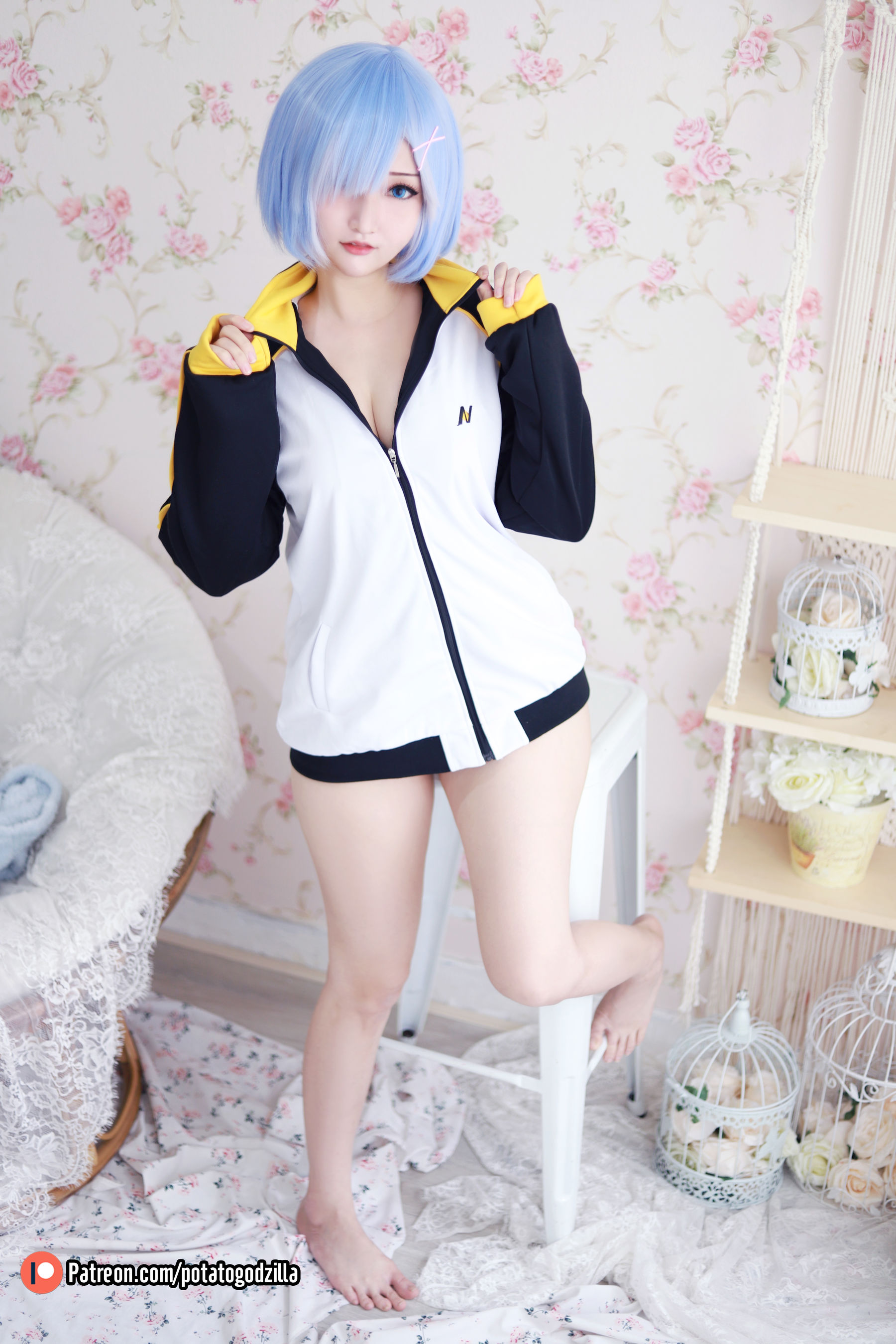 Coser小姐姐Potato Godzilla – Rem In Subaru Jacket Cosplay-第6张