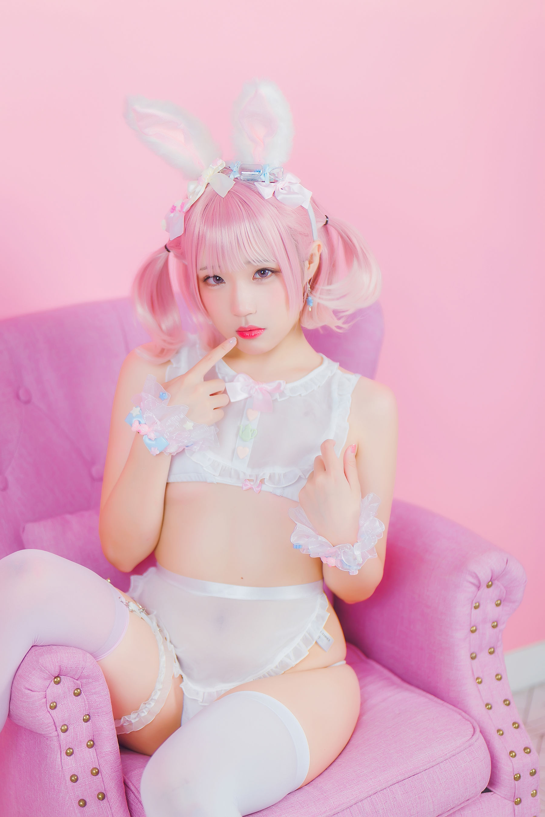 动漫博主Mime弥美 – 白粉色兔女郎 Cosplay-第30张