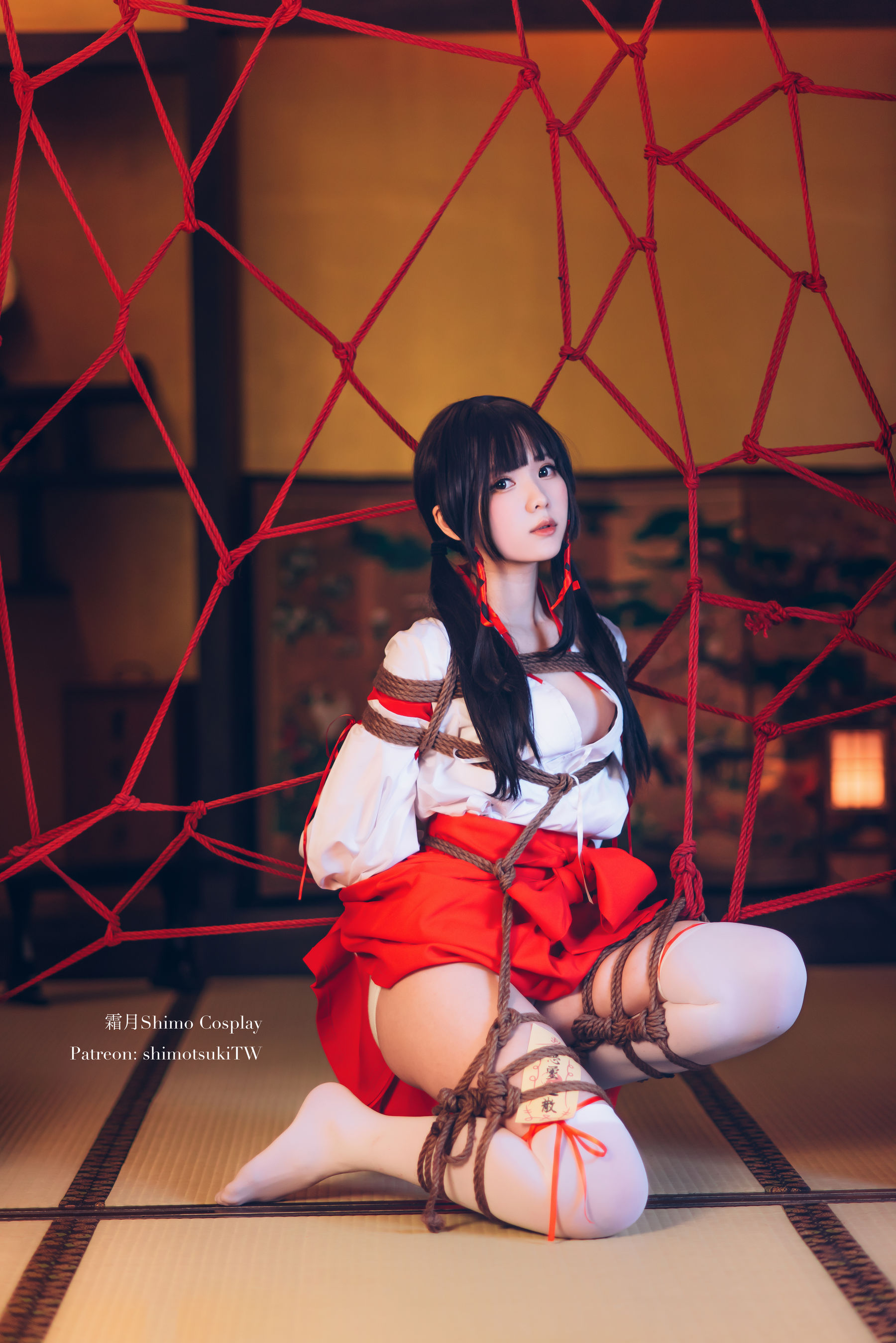 微博妹纸霜月shimo – 巫女捆绑 Cosplay-第1张
